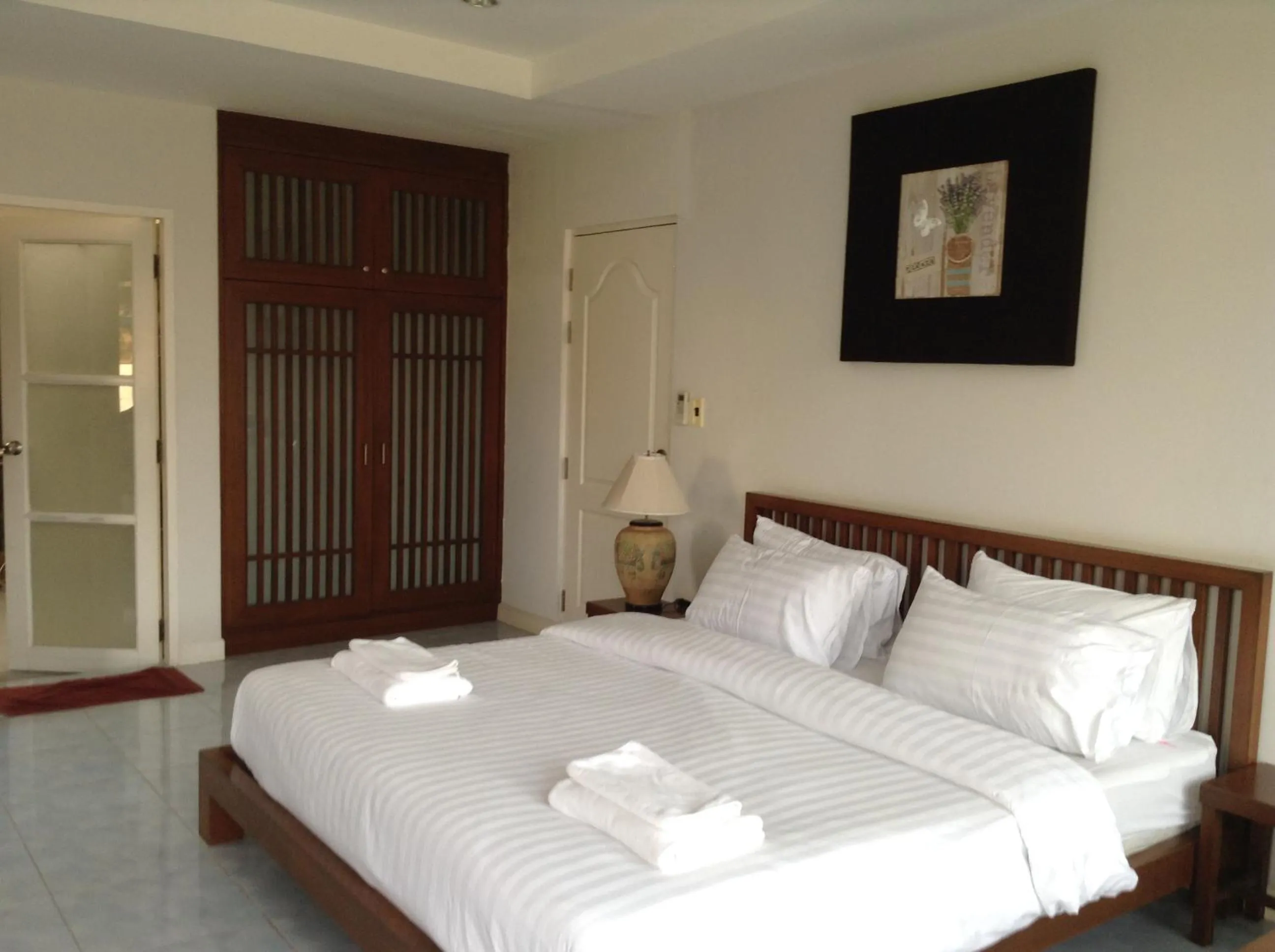 Bed in Thongsathit Hill Resort Khao Yai
