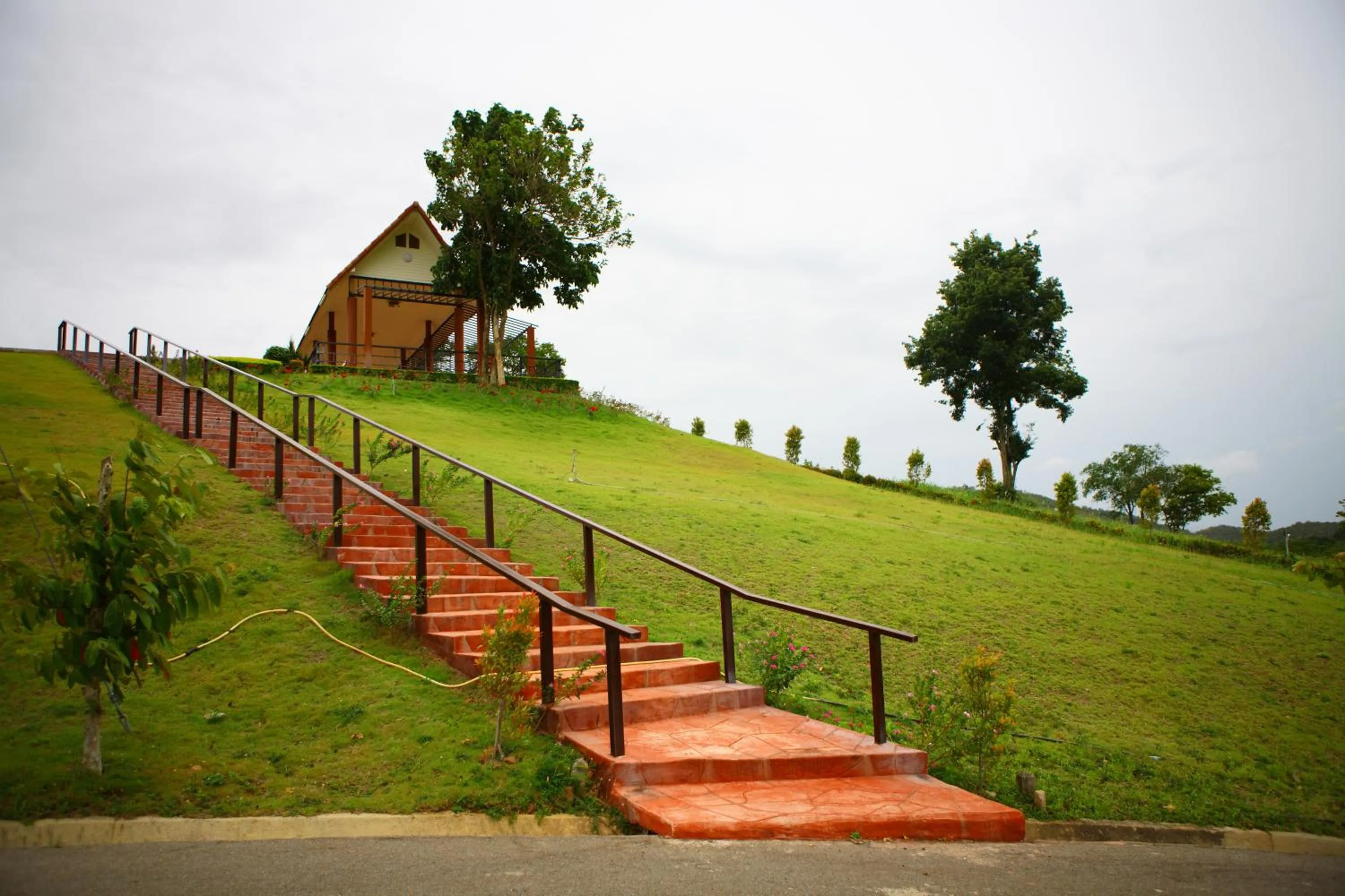 Thongsathit Hill Resort Khao Yai