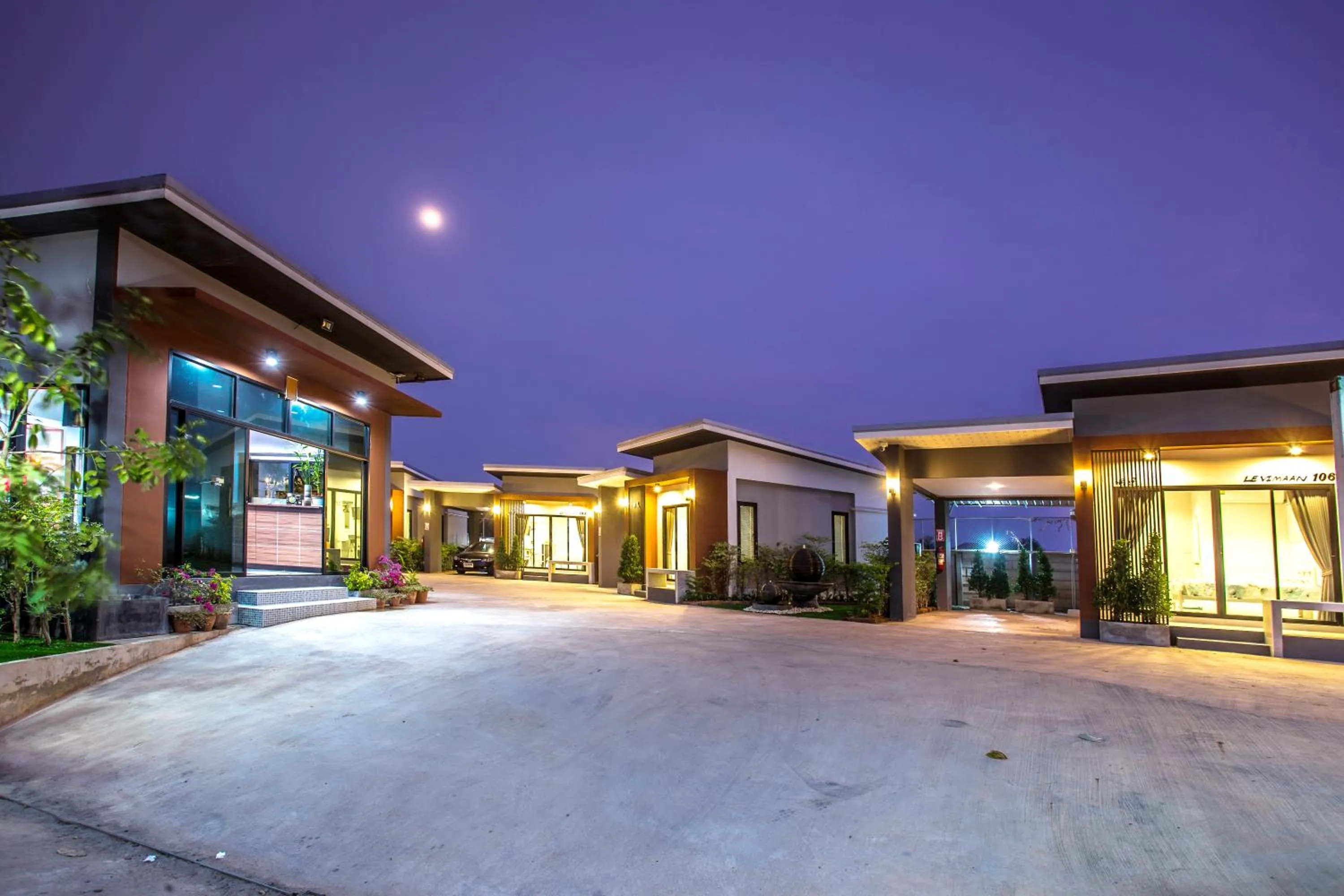 Night in Baan Le Vimaan