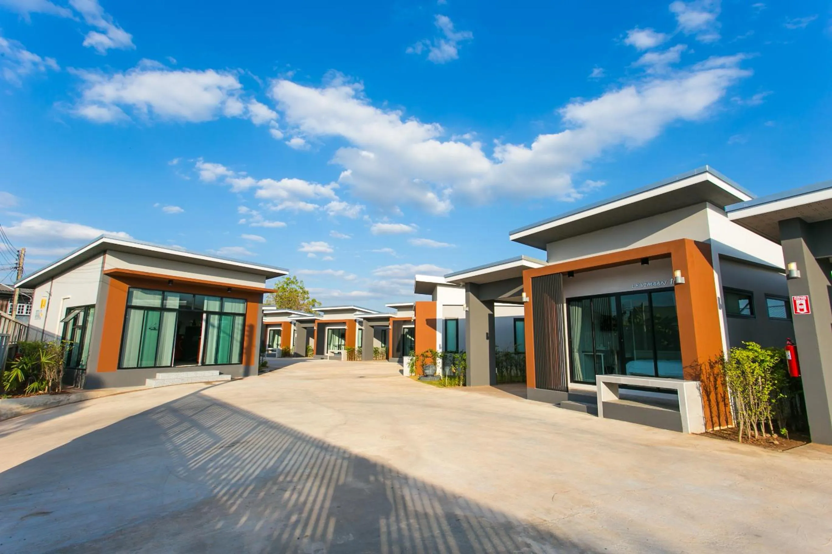 Property building in Baan Le Vimaan