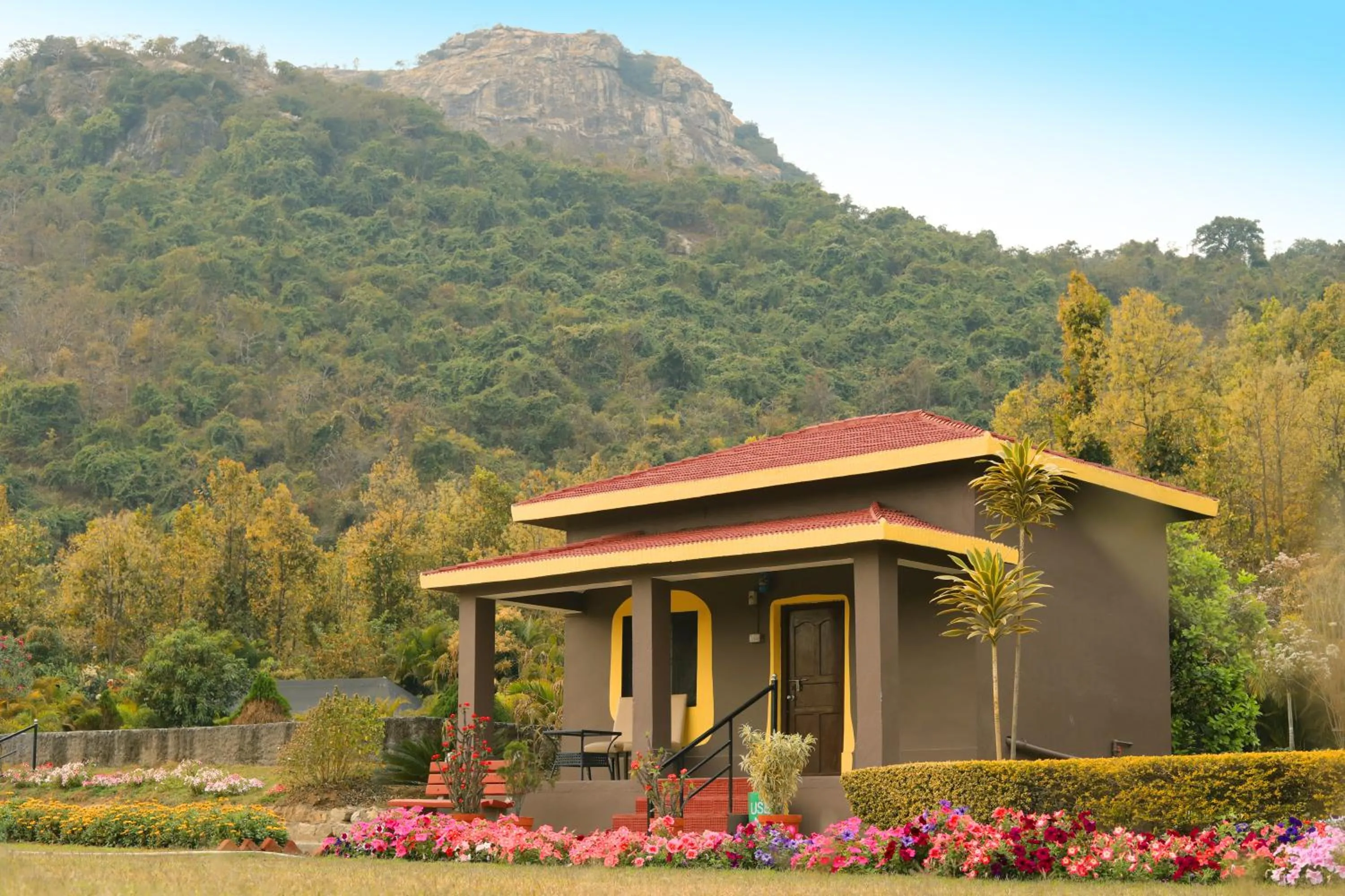 Property building in Eco Adventure Resorts Khhairabera