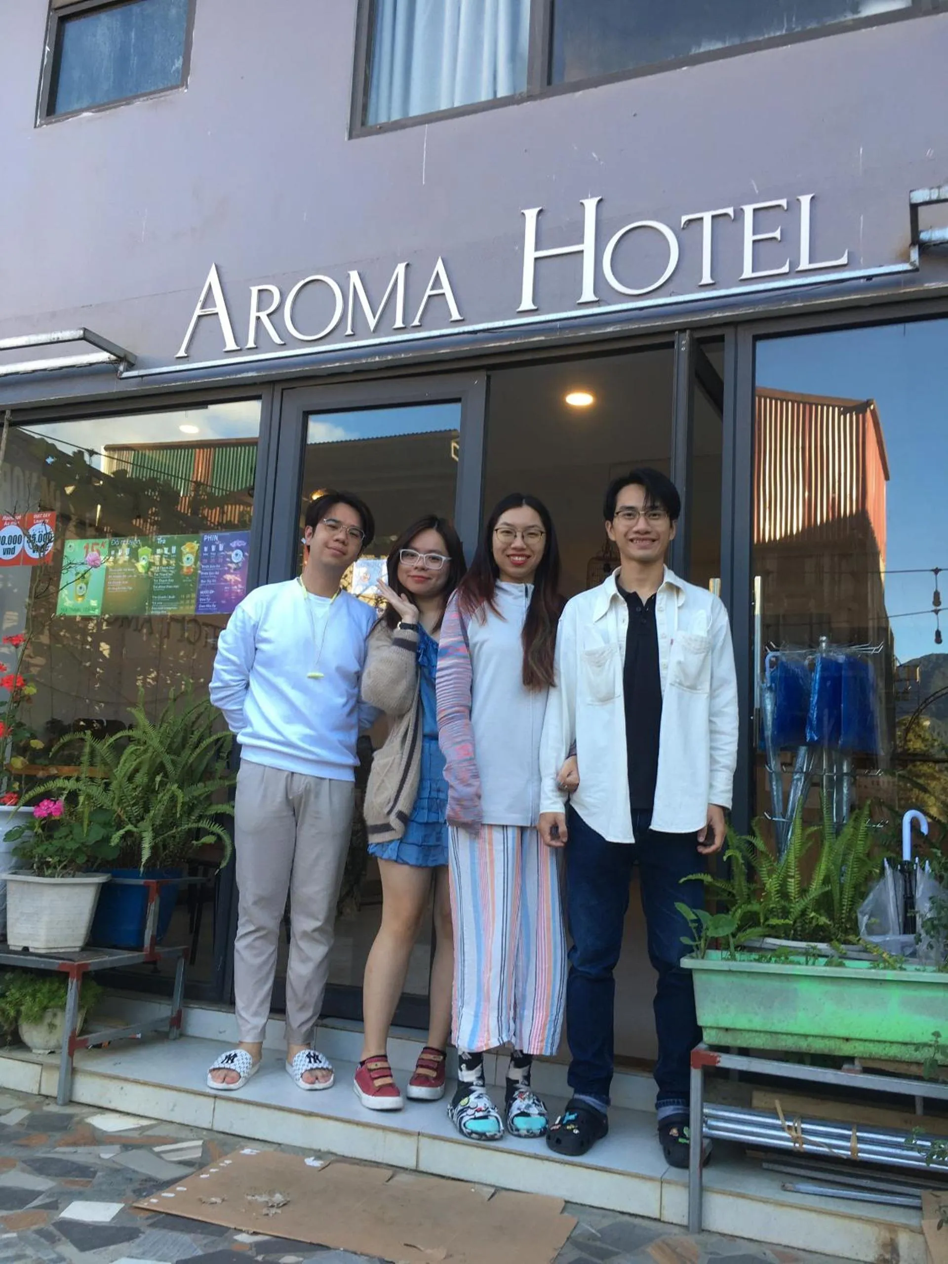 group of guests in Sapa Aroma Hotel