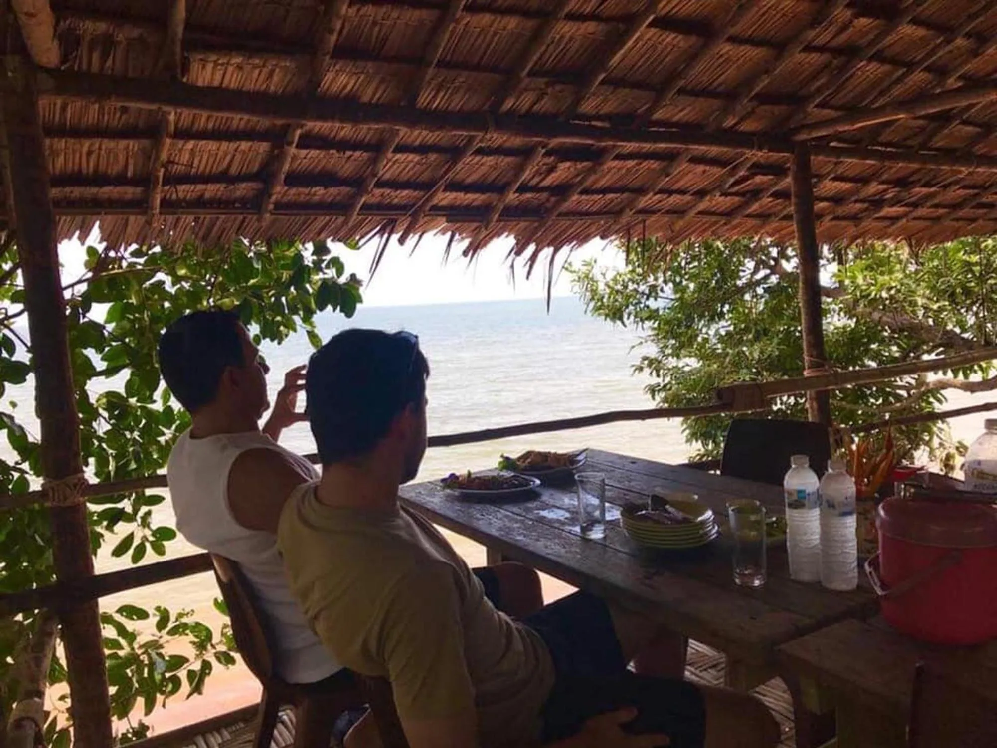 Restaurant/places to eat in Chill Out Village