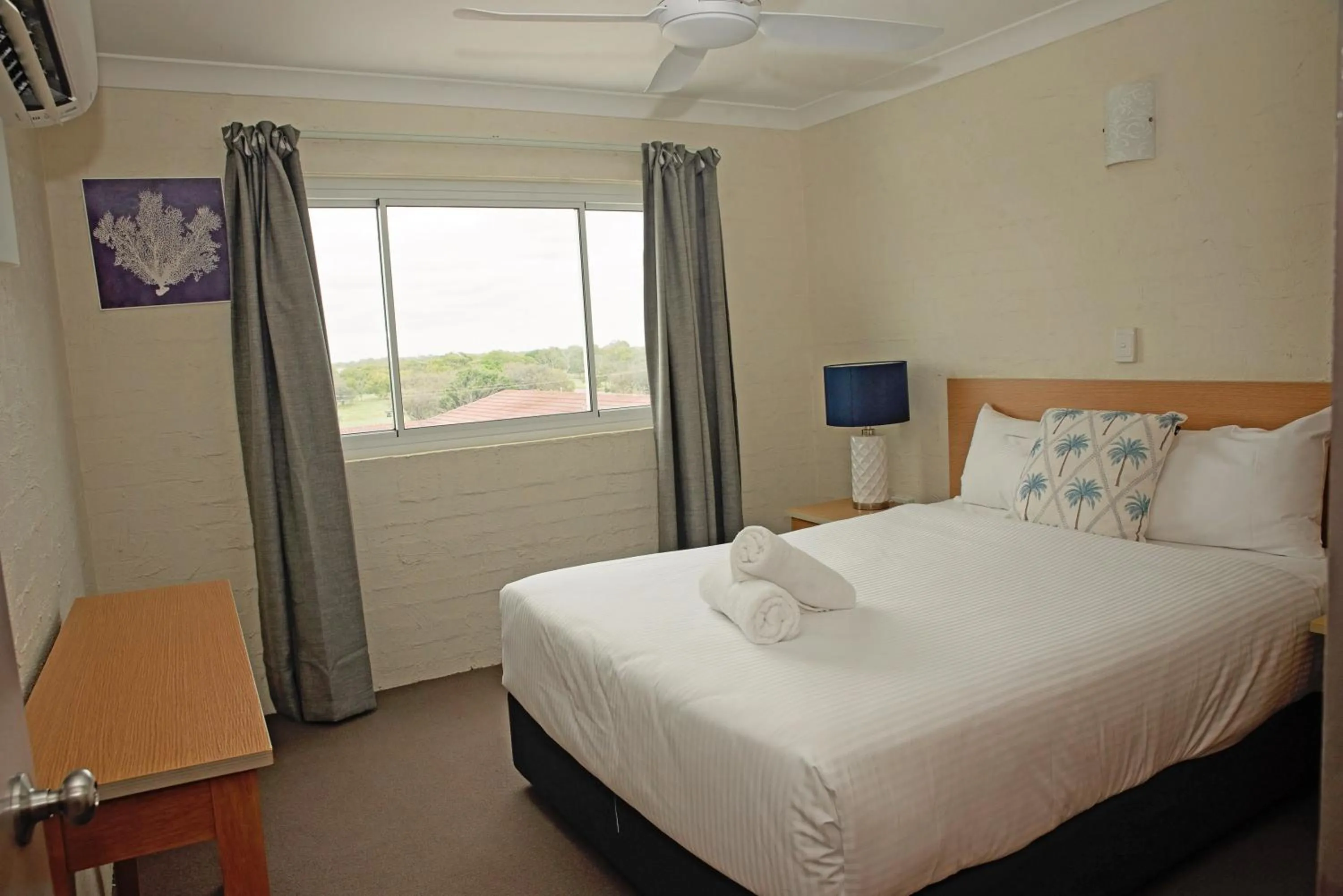 Bedroom, Bed in Don Pancho Beach Resort