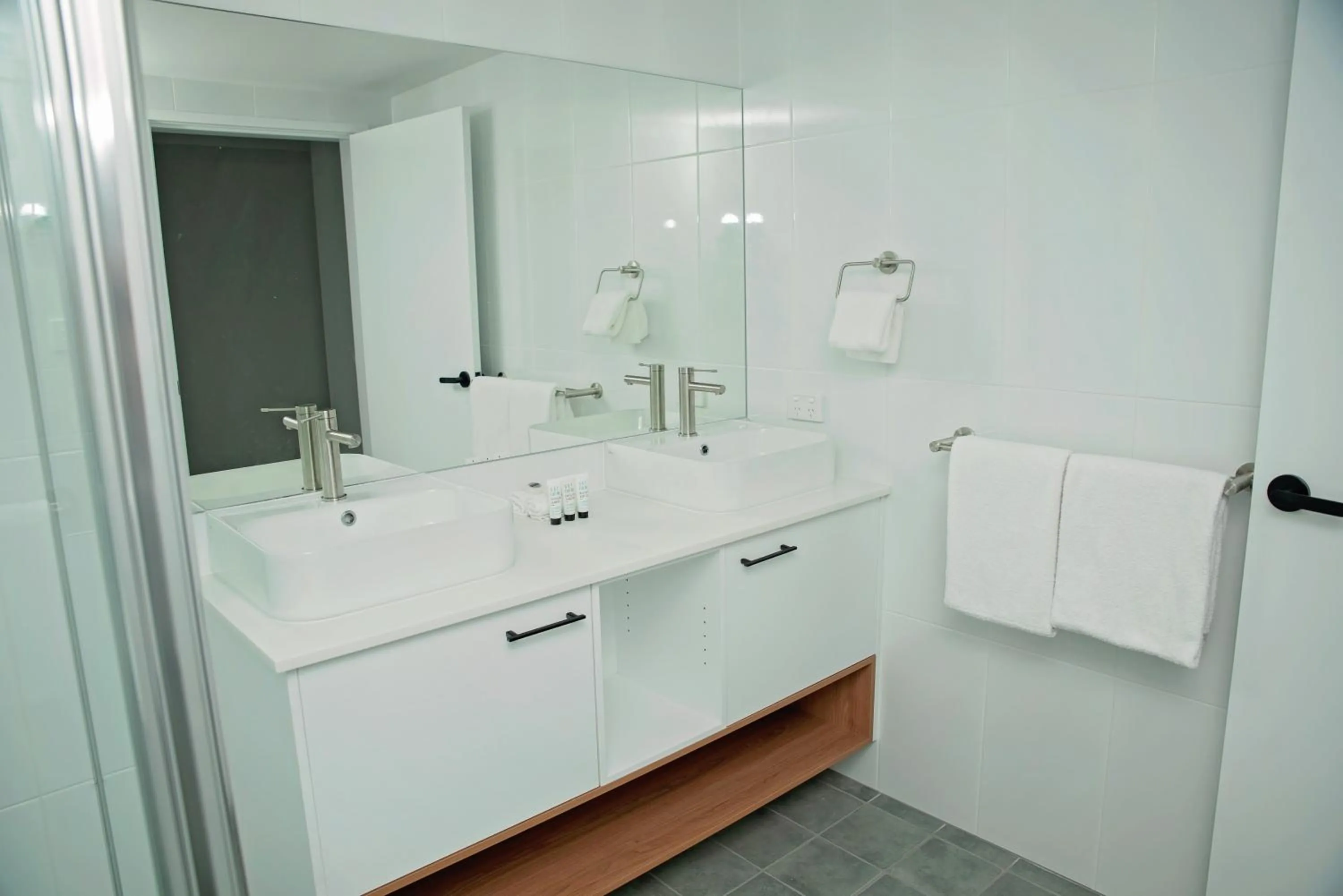 Shower in Don Pancho Beach Resort