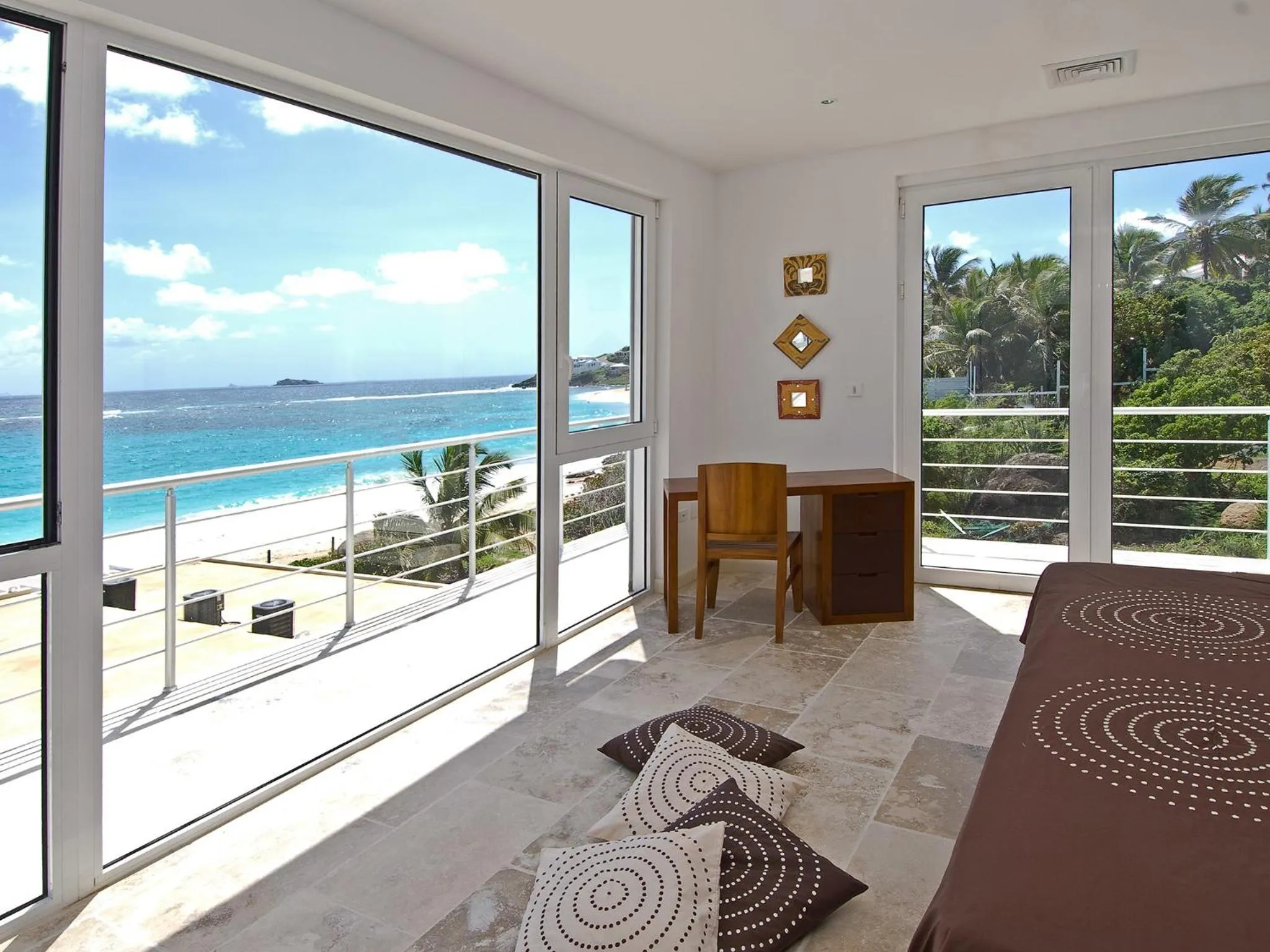 Living room in Coral Beach Club Villas & Marina