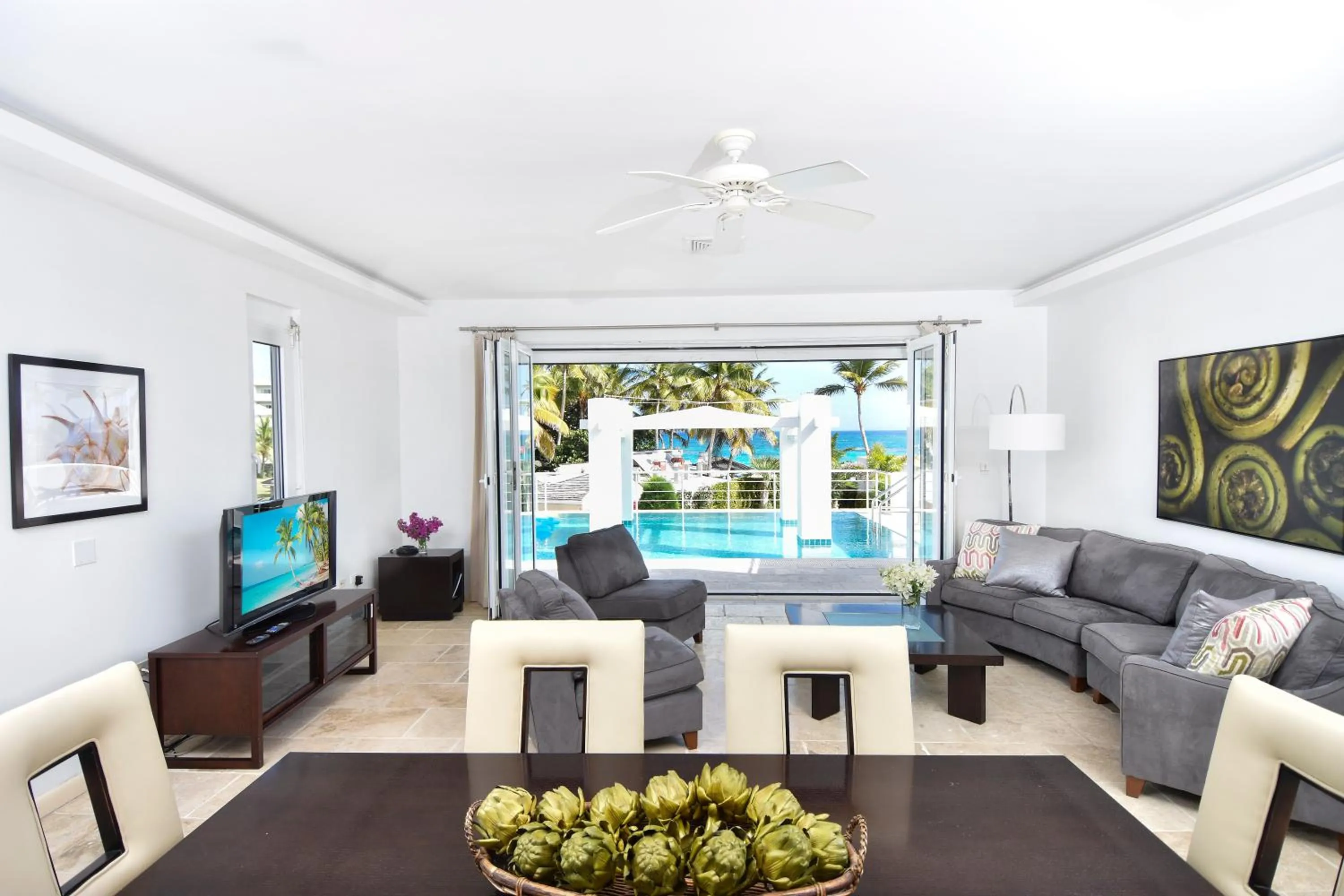 Living room in Coral Beach Club Villas & Marina