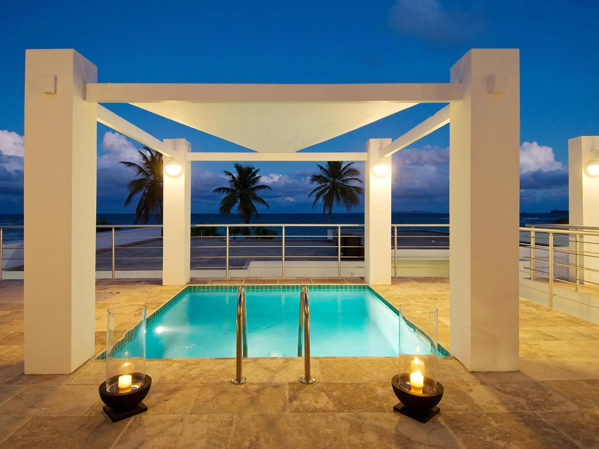 Night in Coral Beach Club Villas & Marina