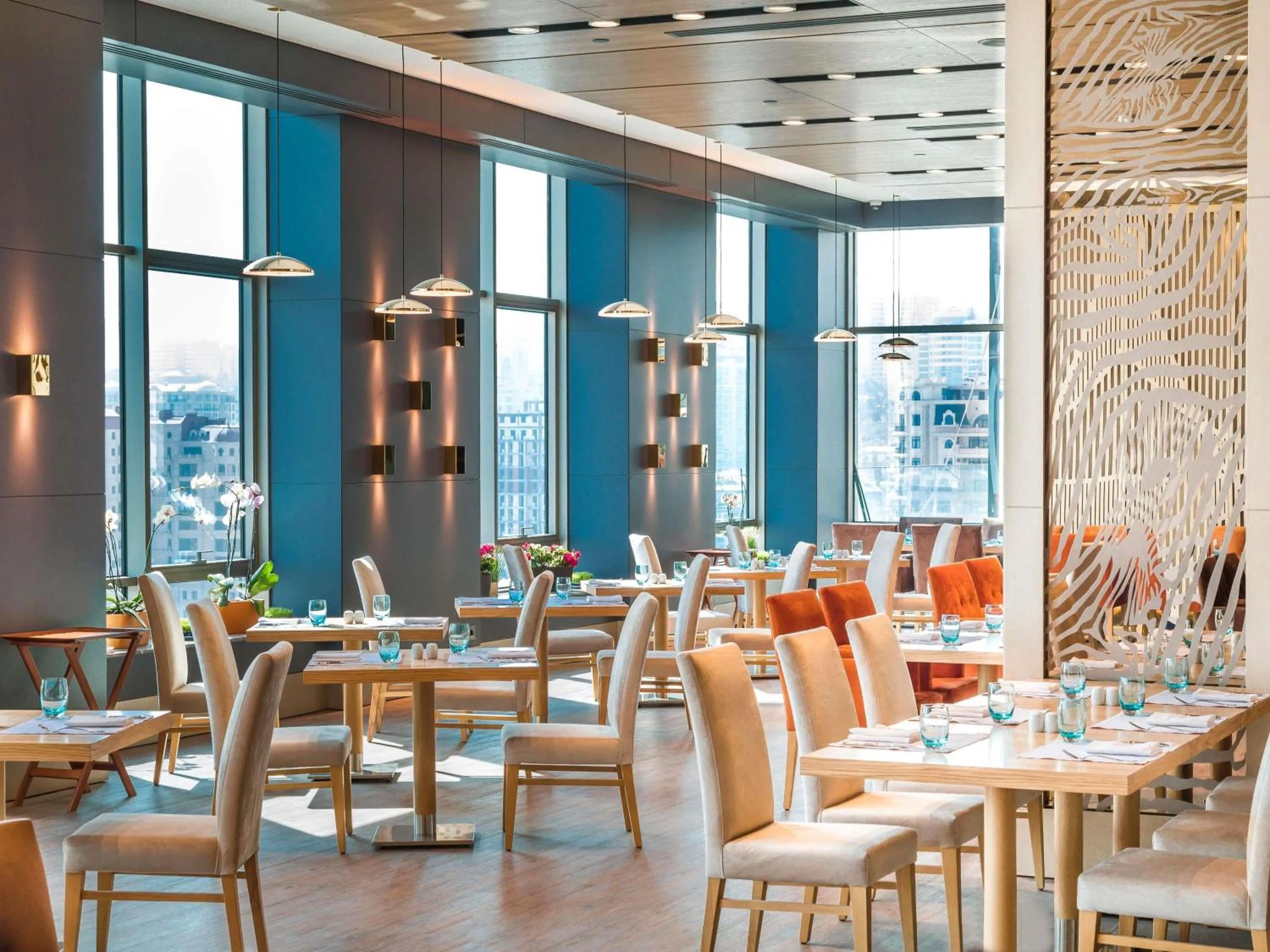 Restaurant/places to eat in Movenpick Winter Park Baku