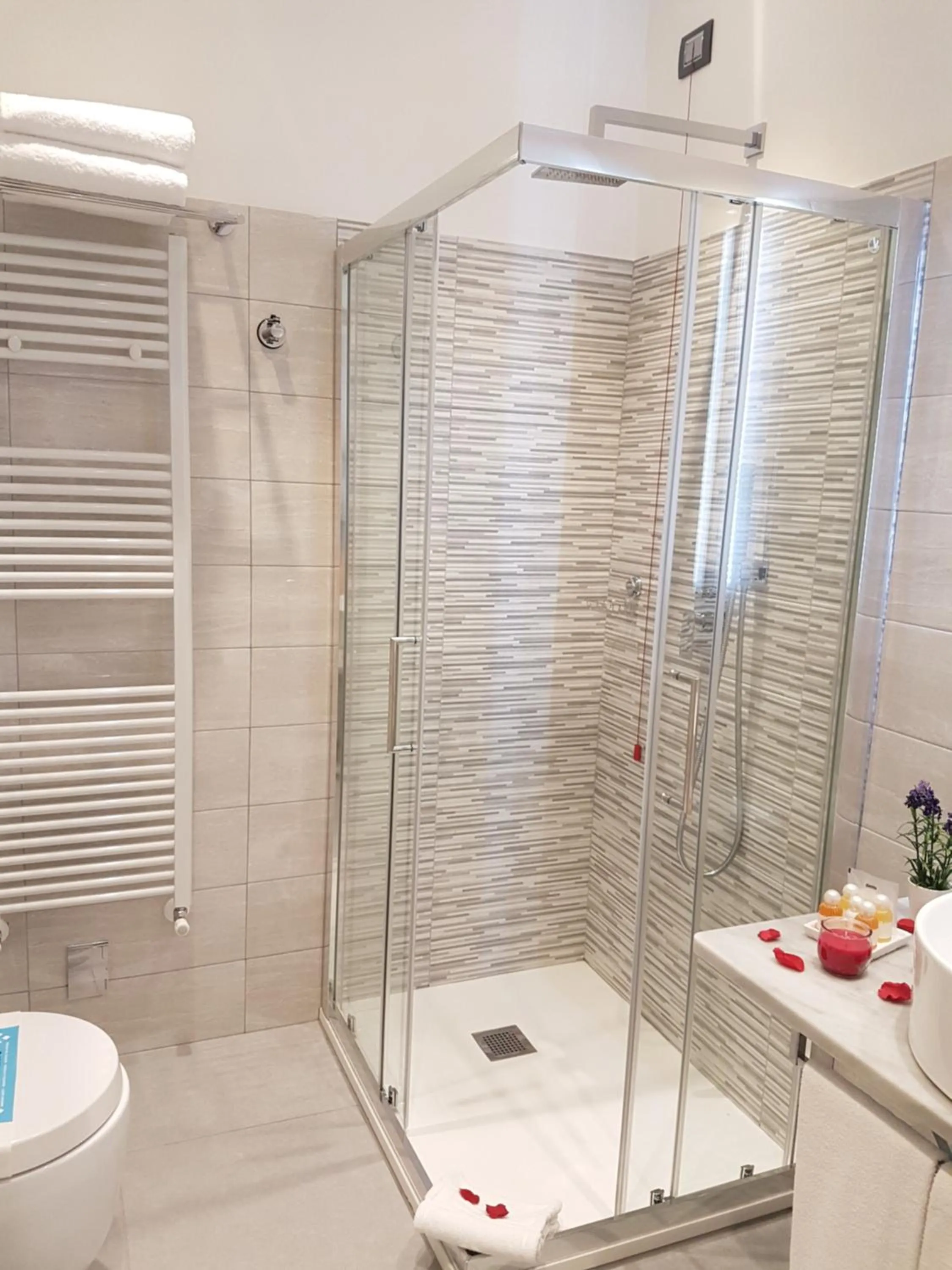 Shower in Cinqueterre Behind