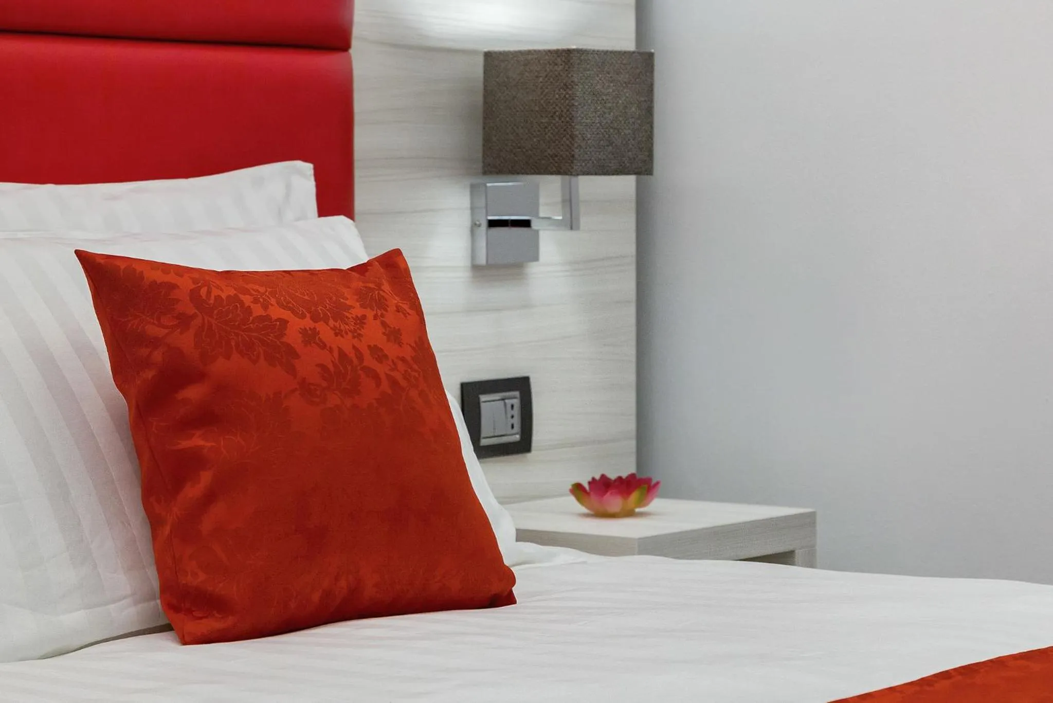 Decorative detail, Bed in Cinqueterre Behind