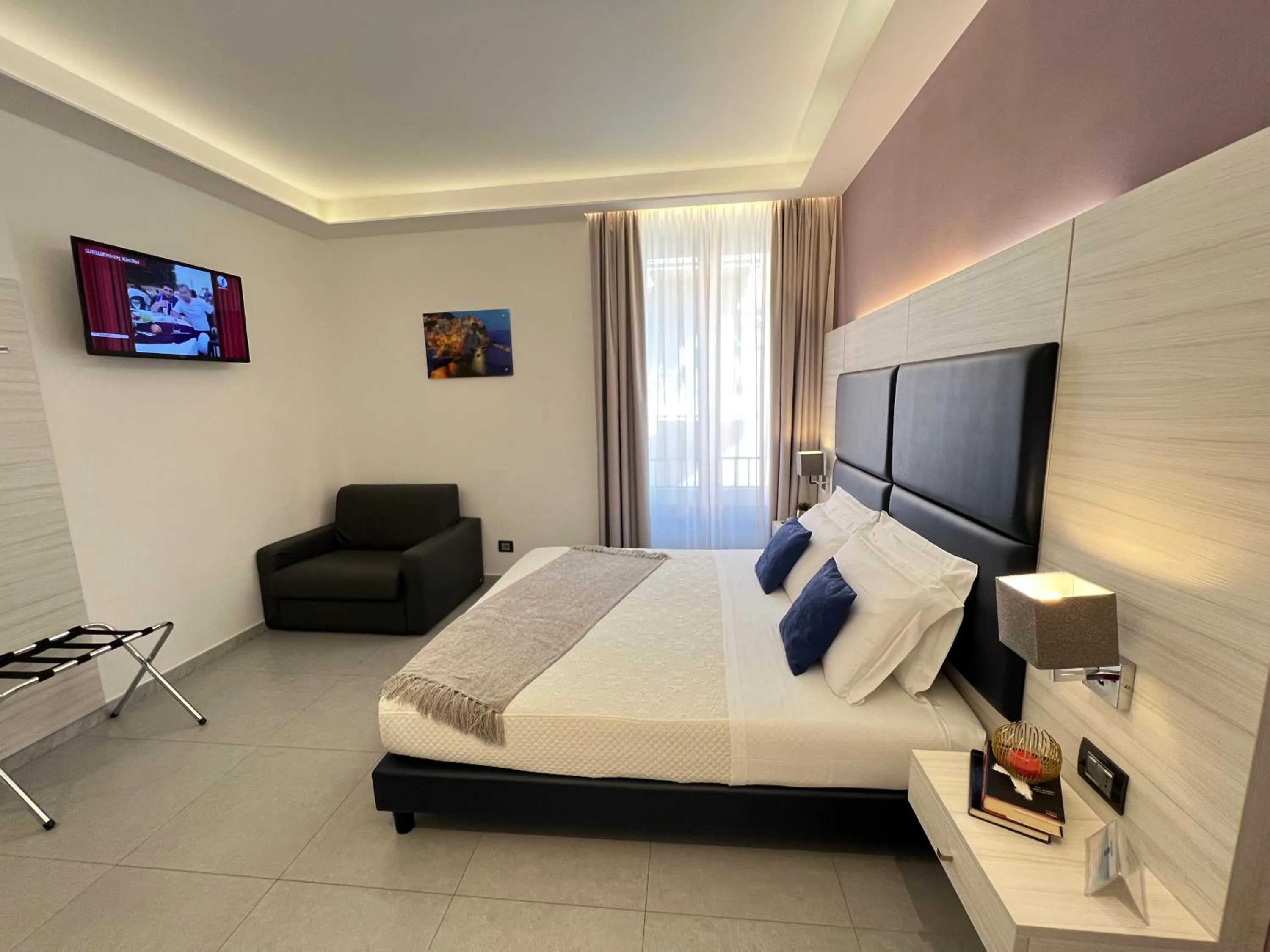 Bedroom, Bed in Cinqueterre Behind