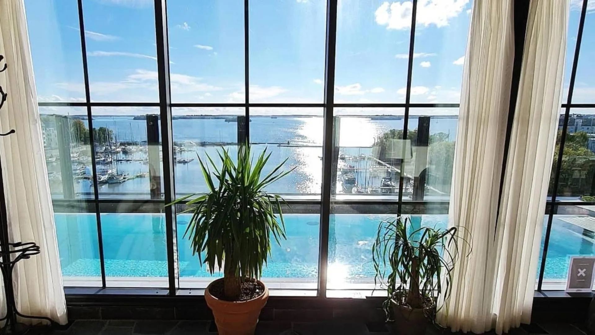 Swimming pool in Steam Hotel