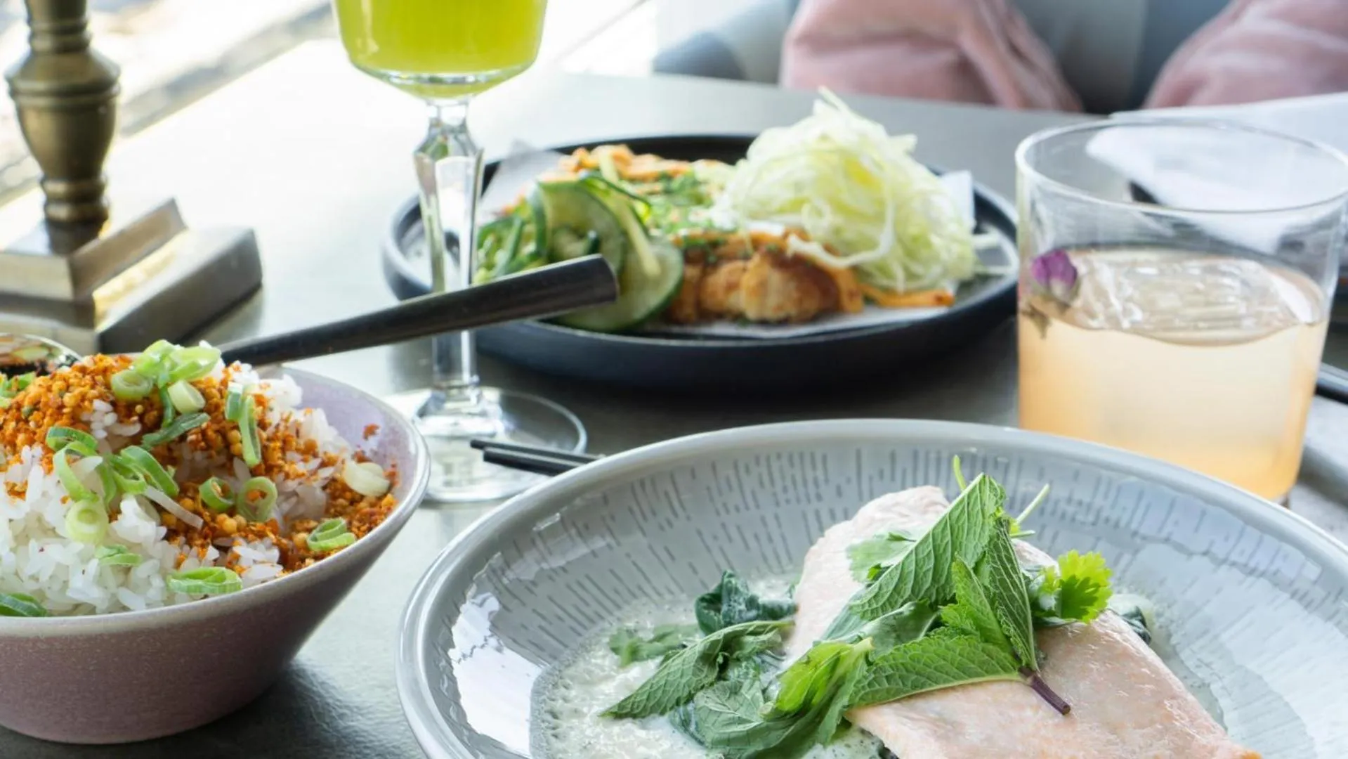 Restaurant/places to eat in Steam Hotel