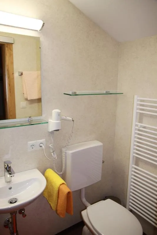 Toilet in Landhaus Hubert Fiegl