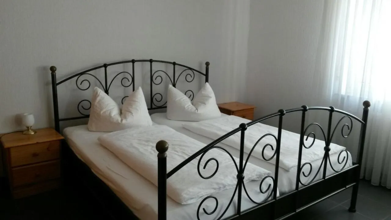 Bed in Hotel Gasthof Ratstube