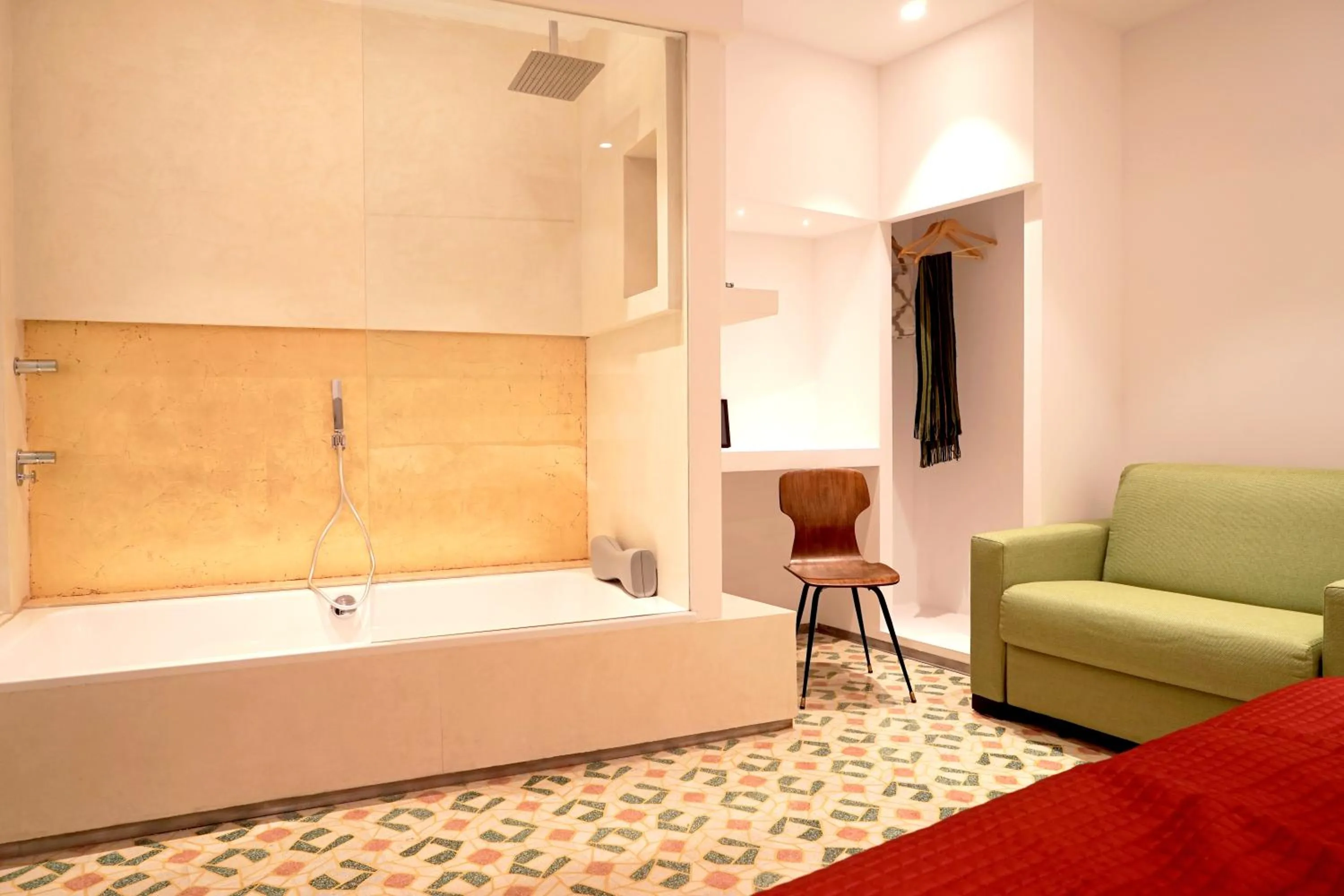 Shower, Bed in Limen Matera Guesthouse