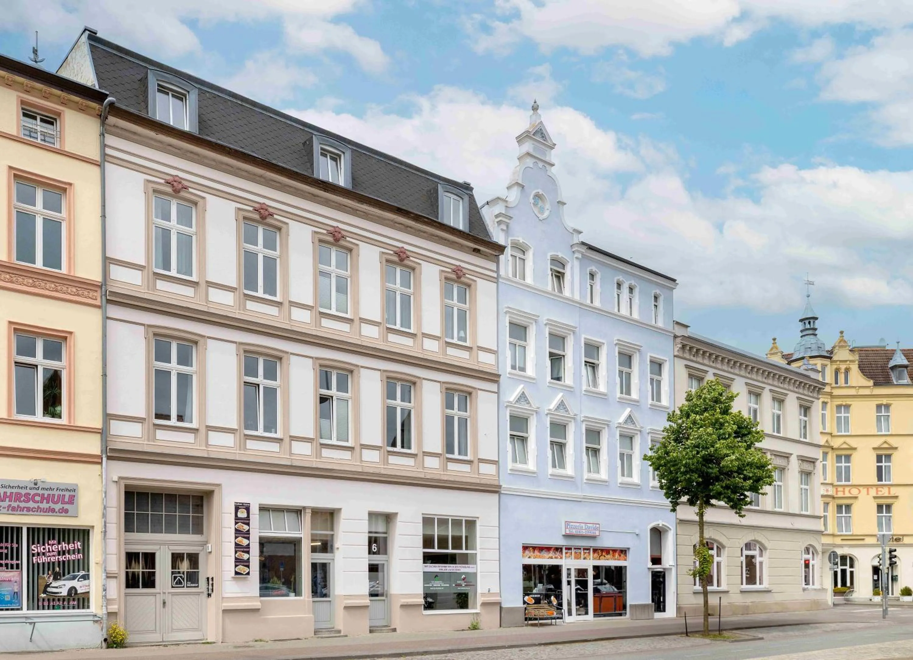 Property building in Apartments am Bahnhof