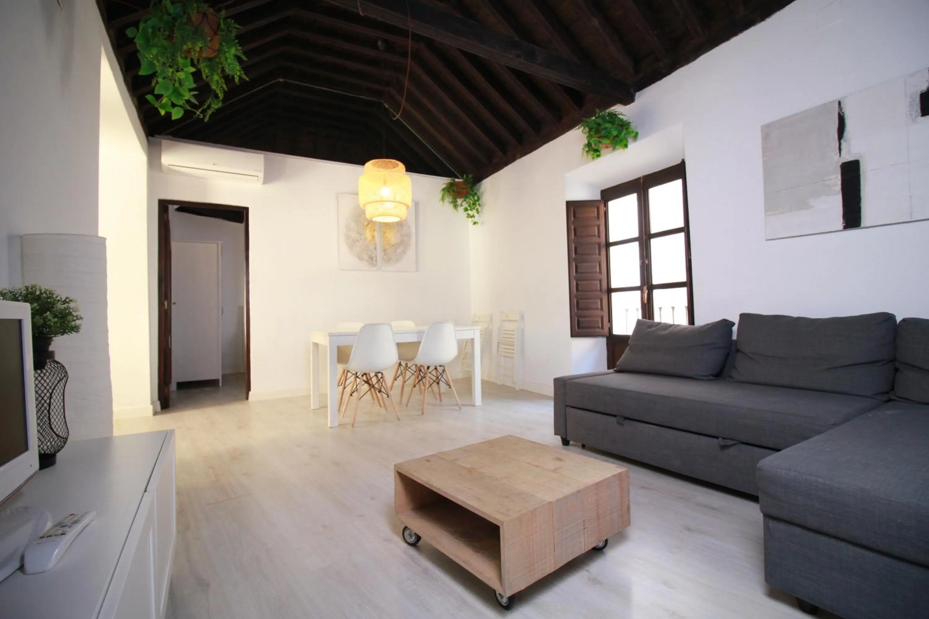 Zahira Suites