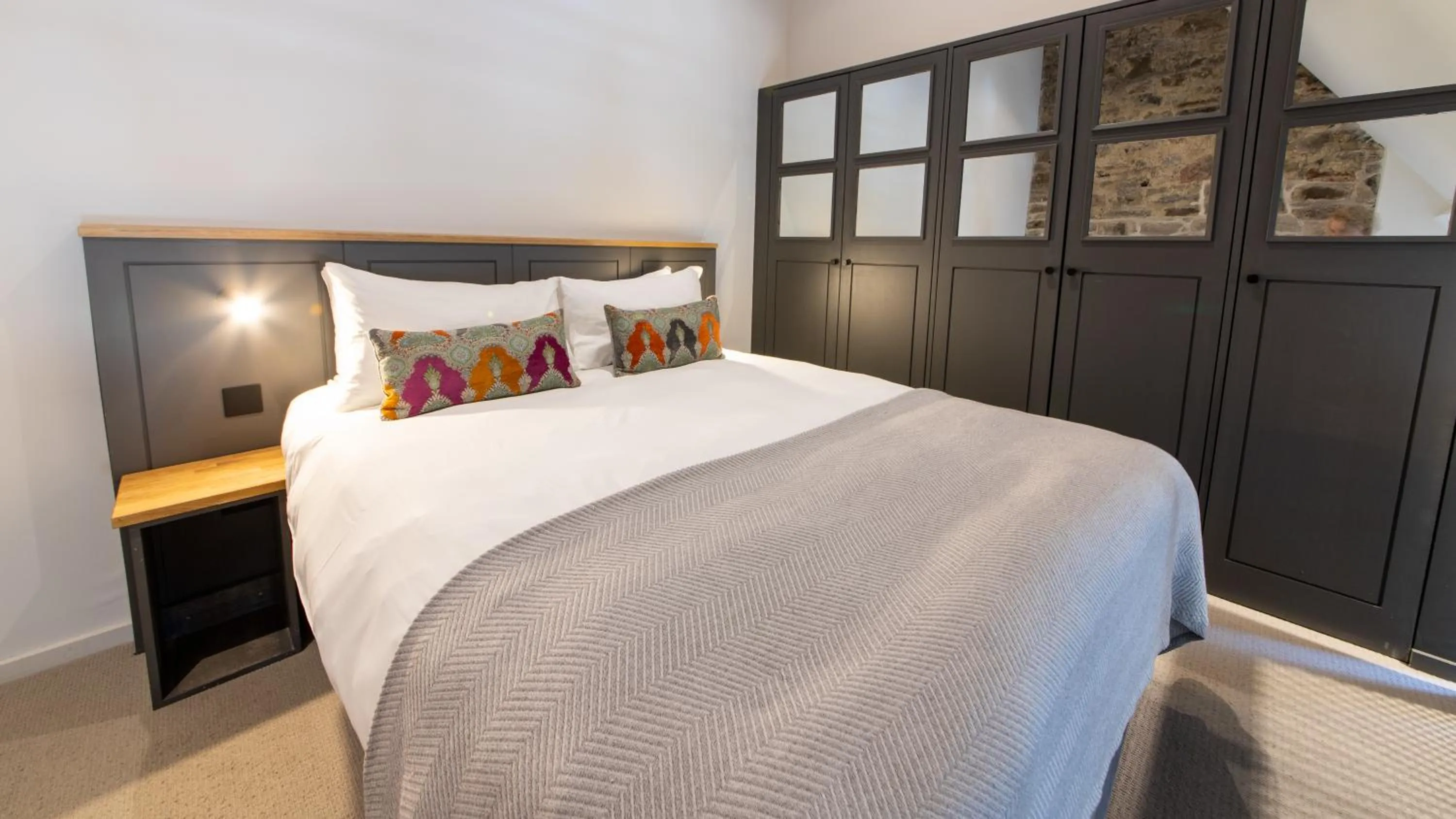 Bed in Linton Collection - Blackfriars Lofts