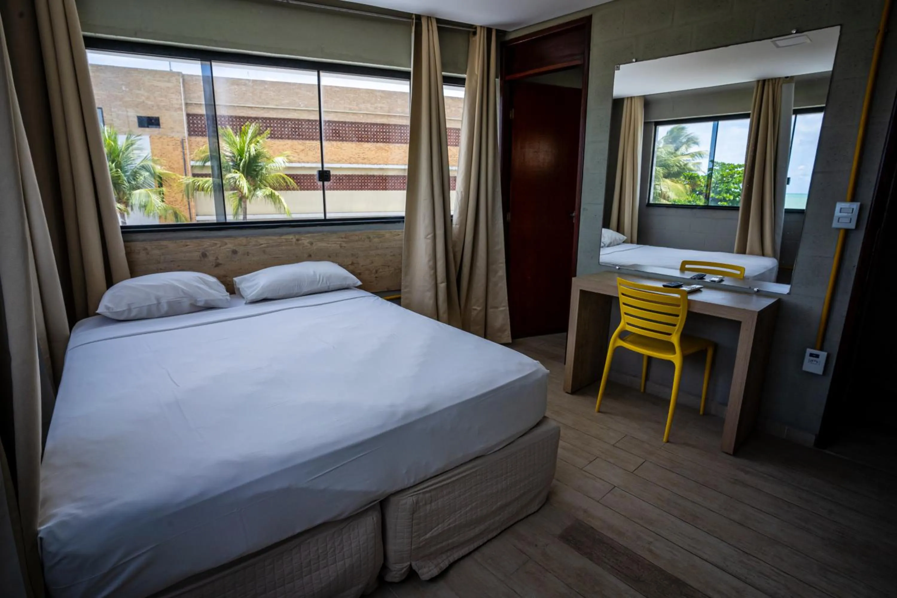 Bed in Bessa Golden Flats