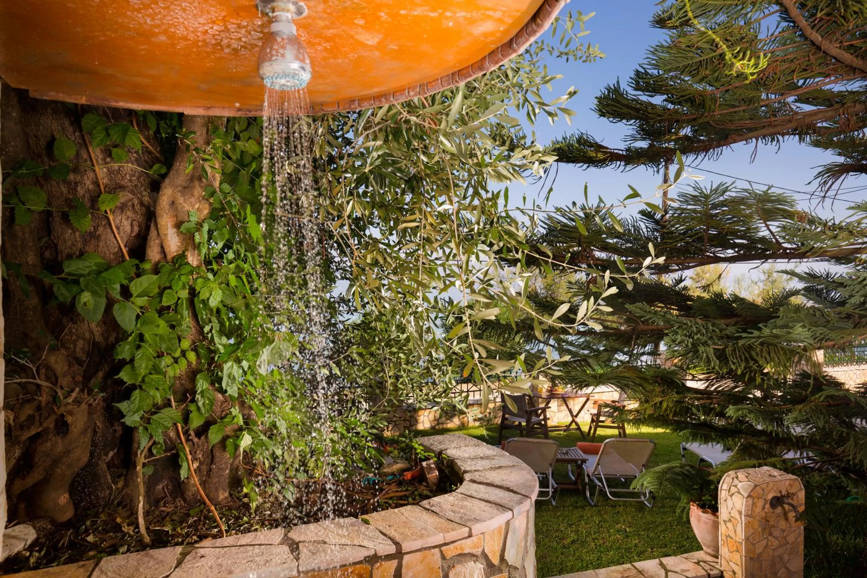 Shower in Anna Apartments Boukari