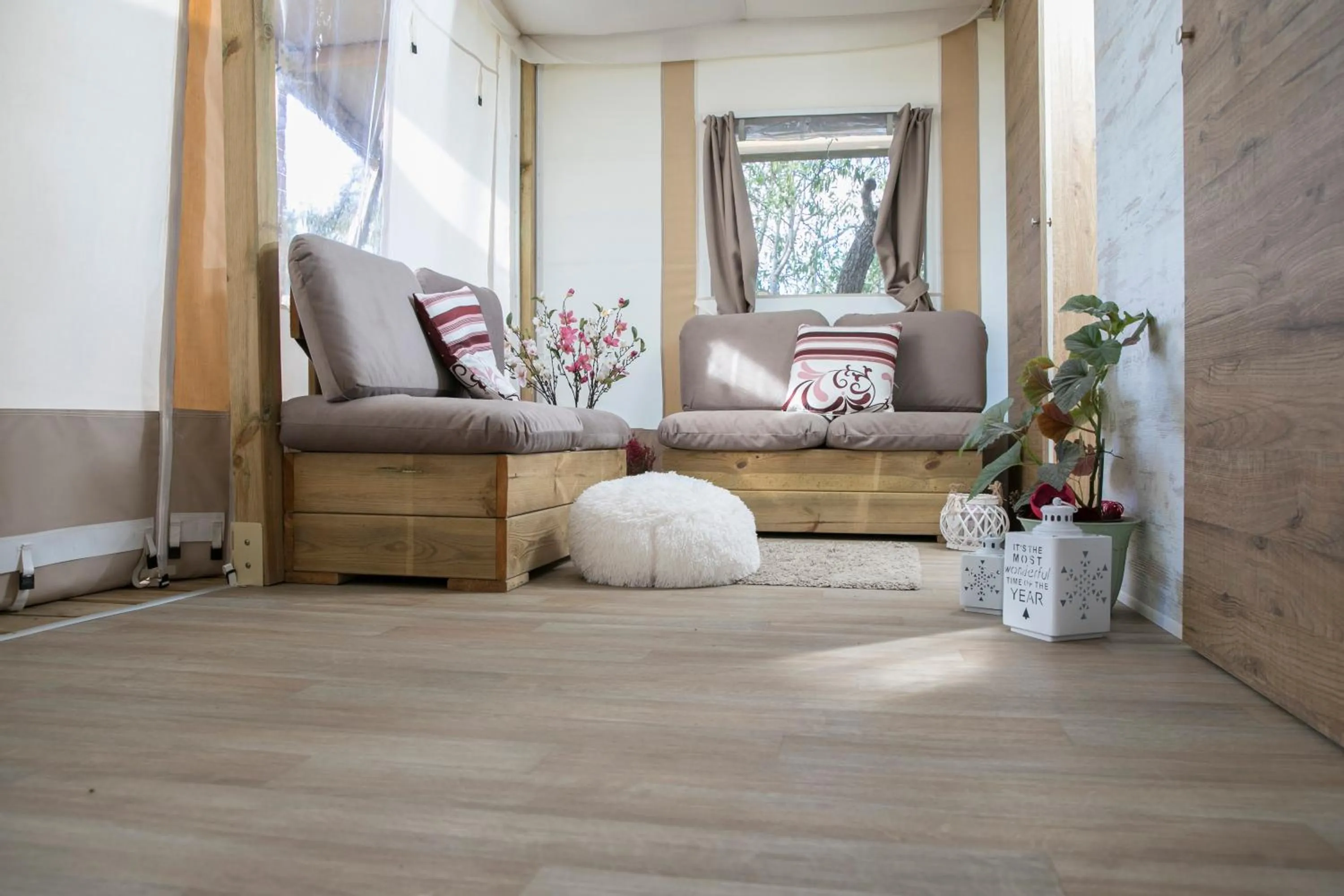 Living room in Ciriga Sicily Glamping