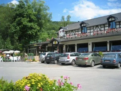 Facade/entrance in Hotel Val De La Cascade