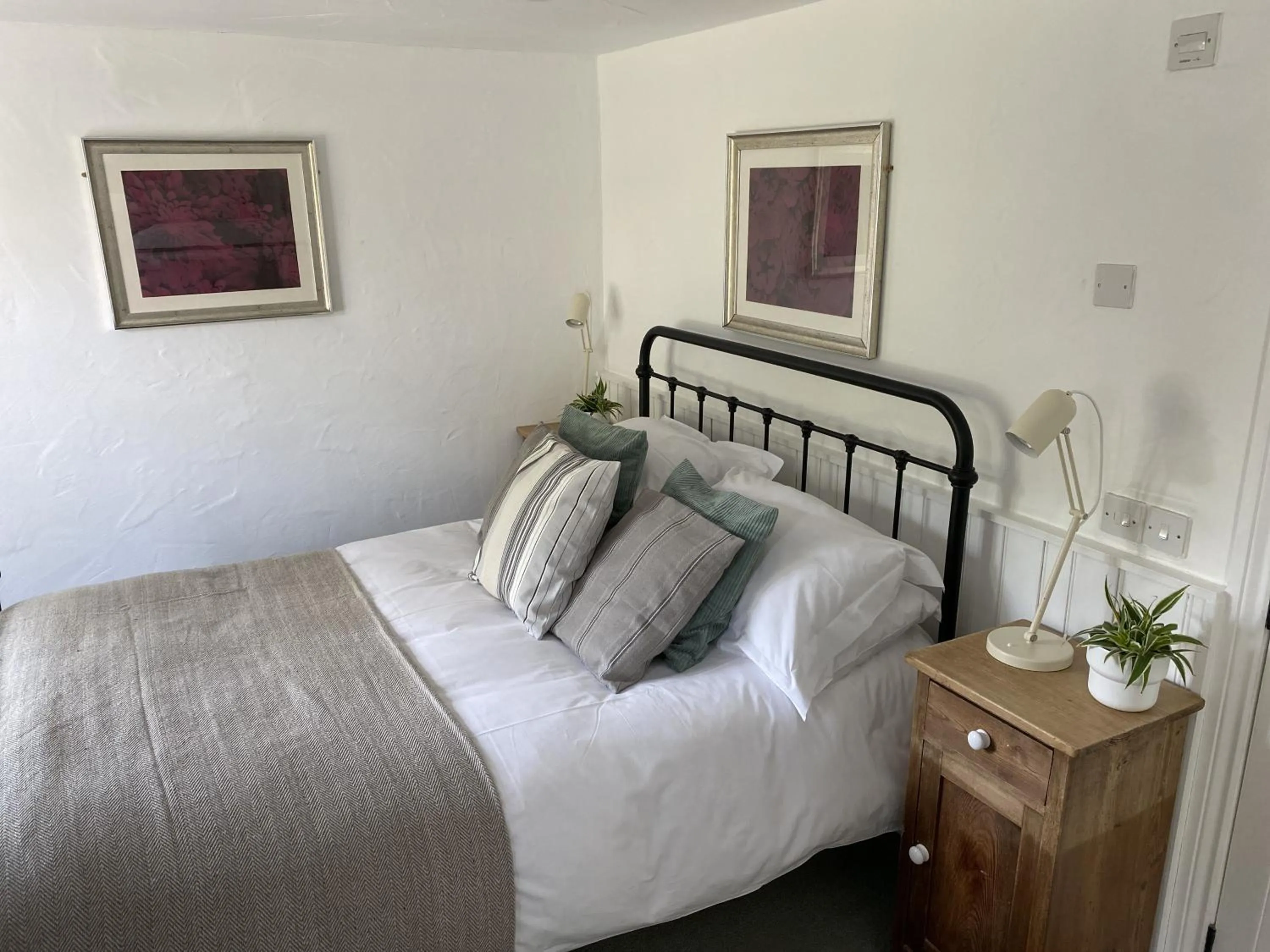 Bed in The Crown Inn