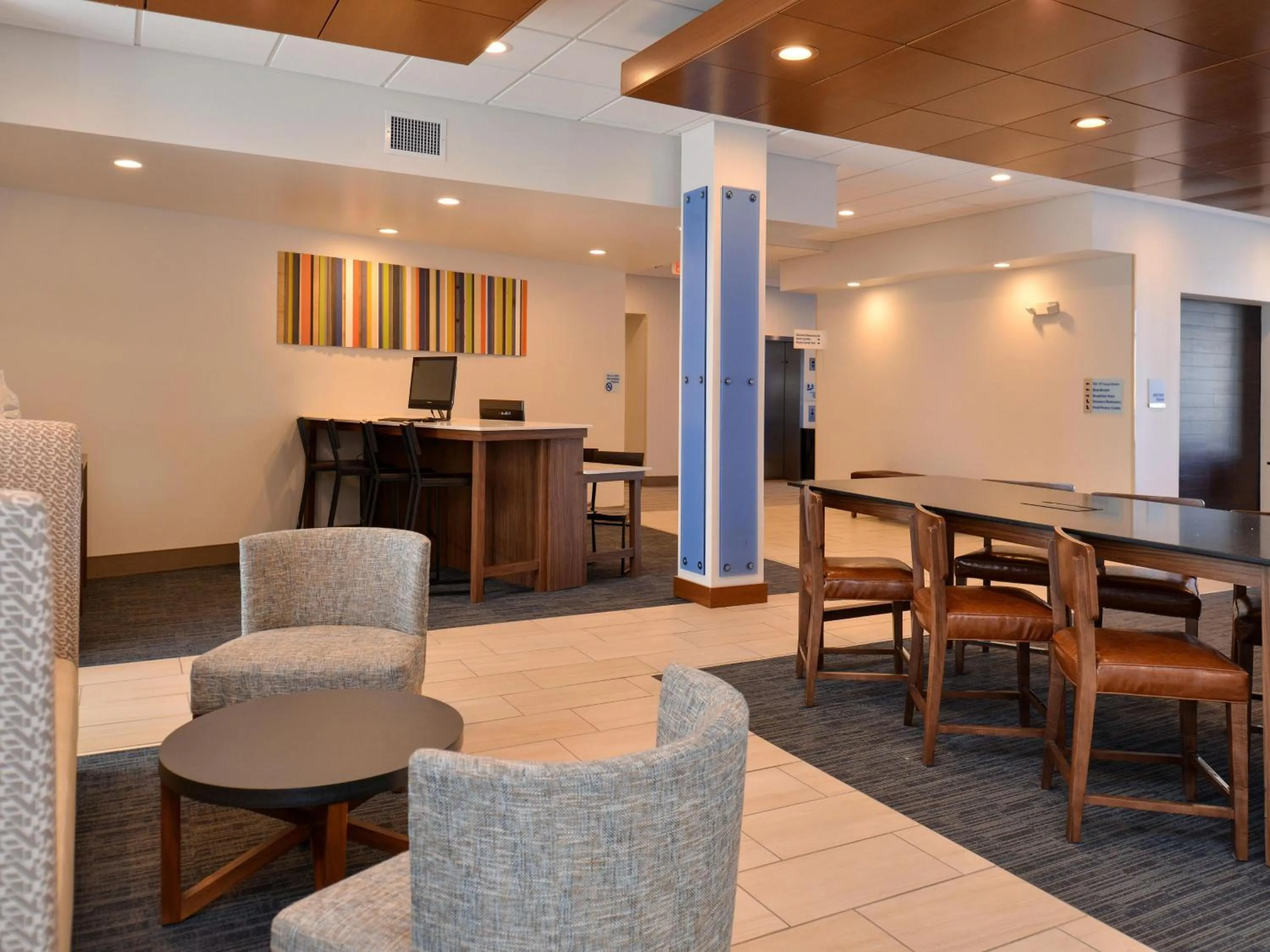 Property building in Holiday Inn Express & Suites - Brighton South - US 23 by IHG