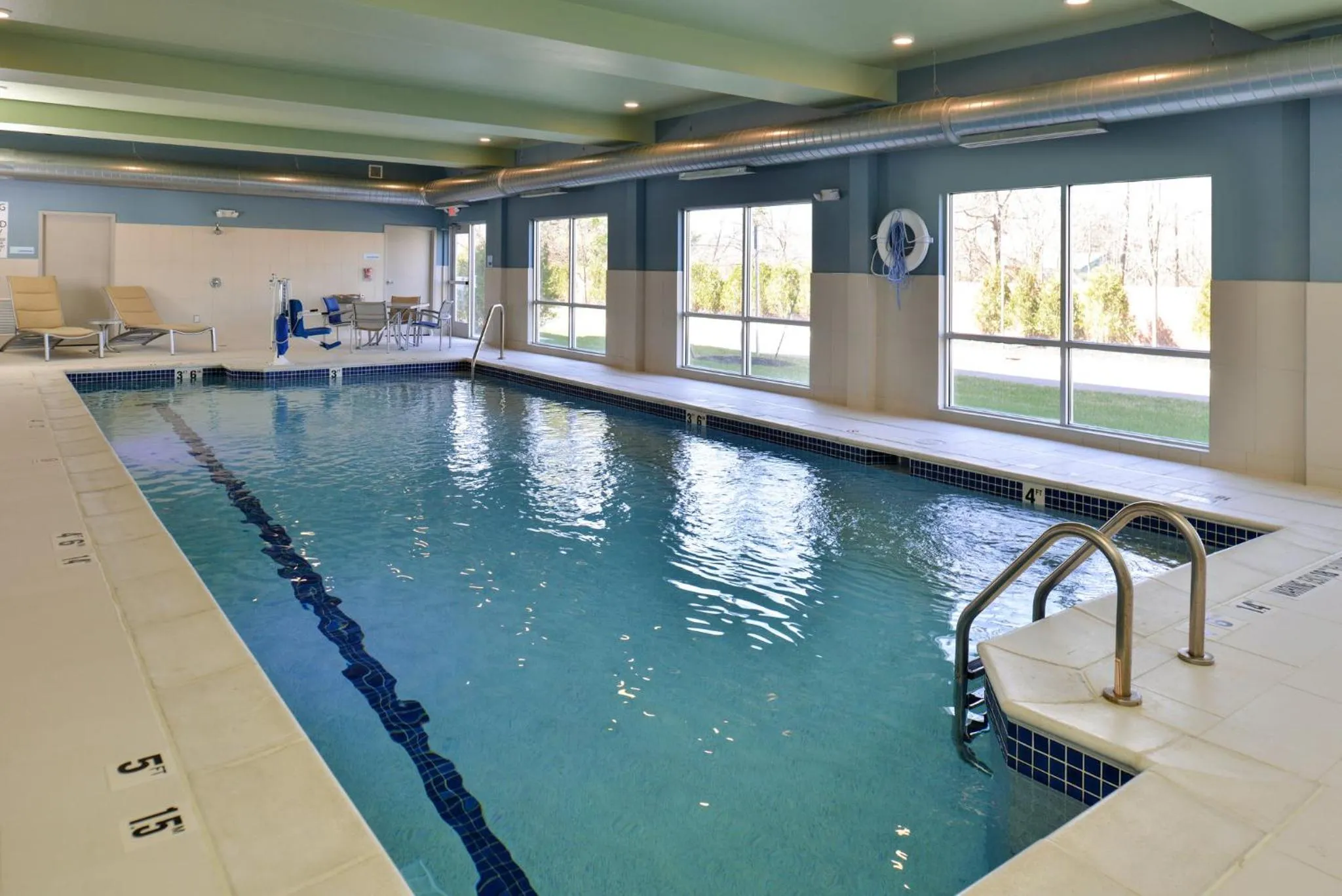 Swimming pool in Holiday Inn Express & Suites - Brighton South - US 23 by IHG