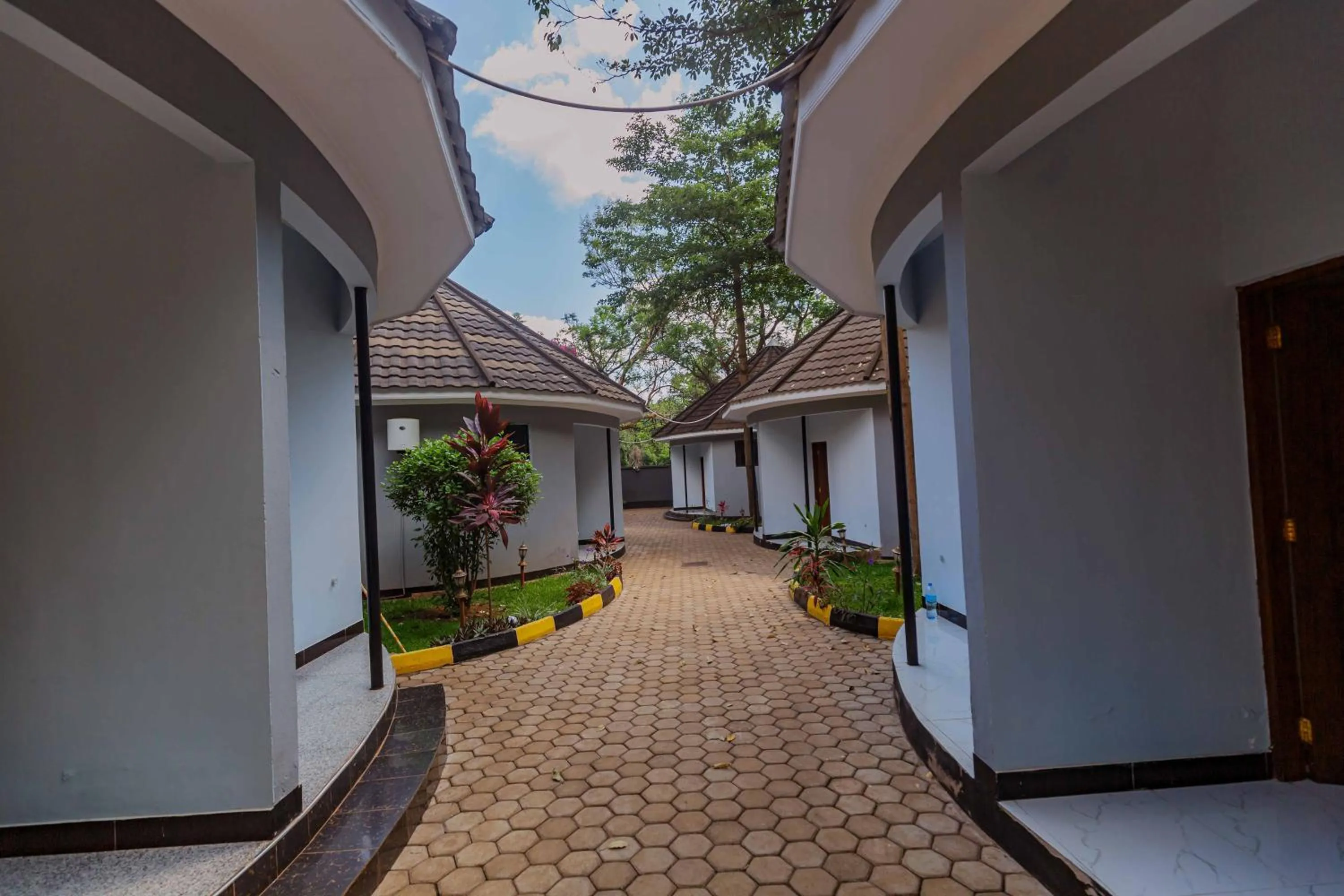 Property building in Panama Garden Resort