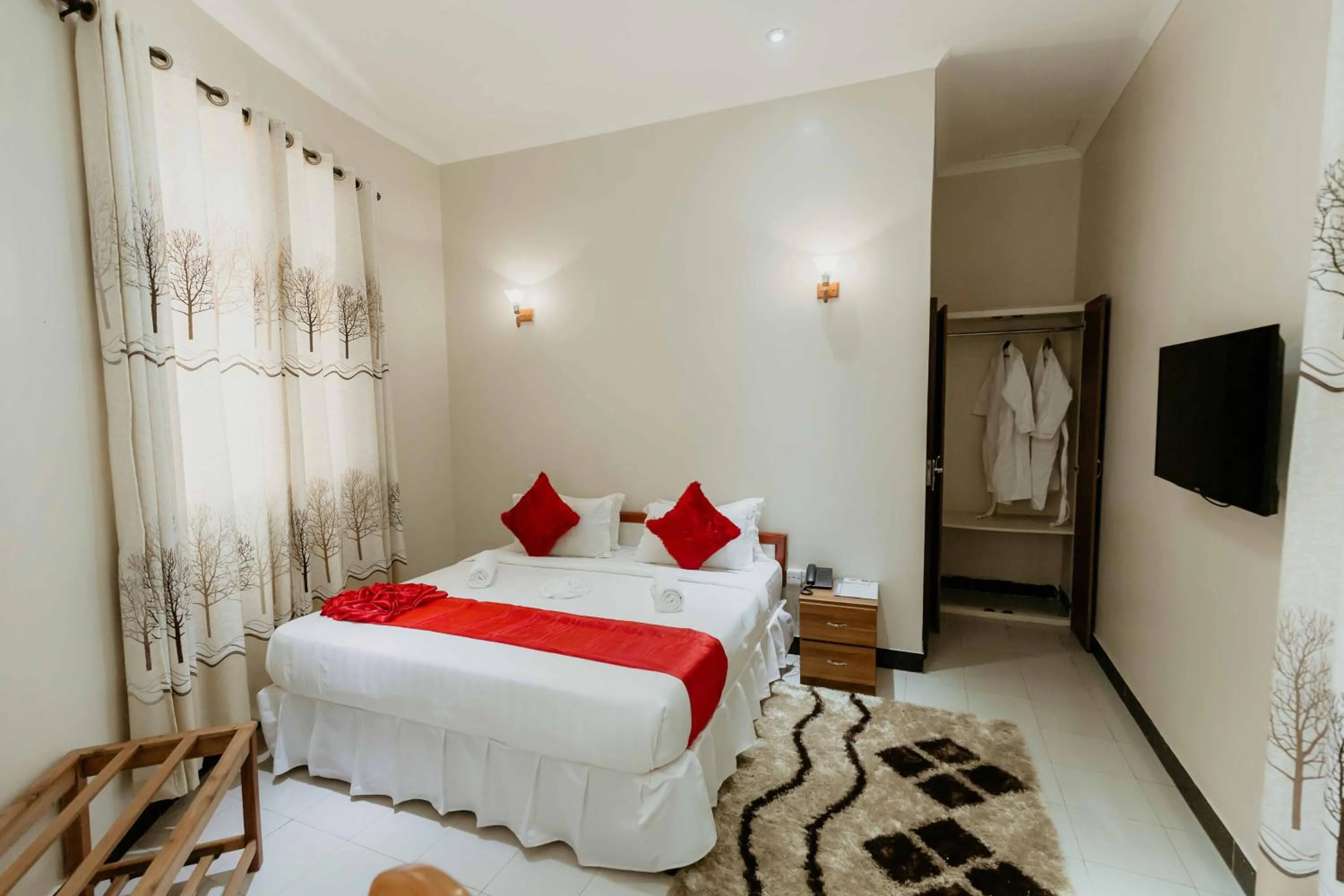 Photo of the whole room in Panama Garden Resort