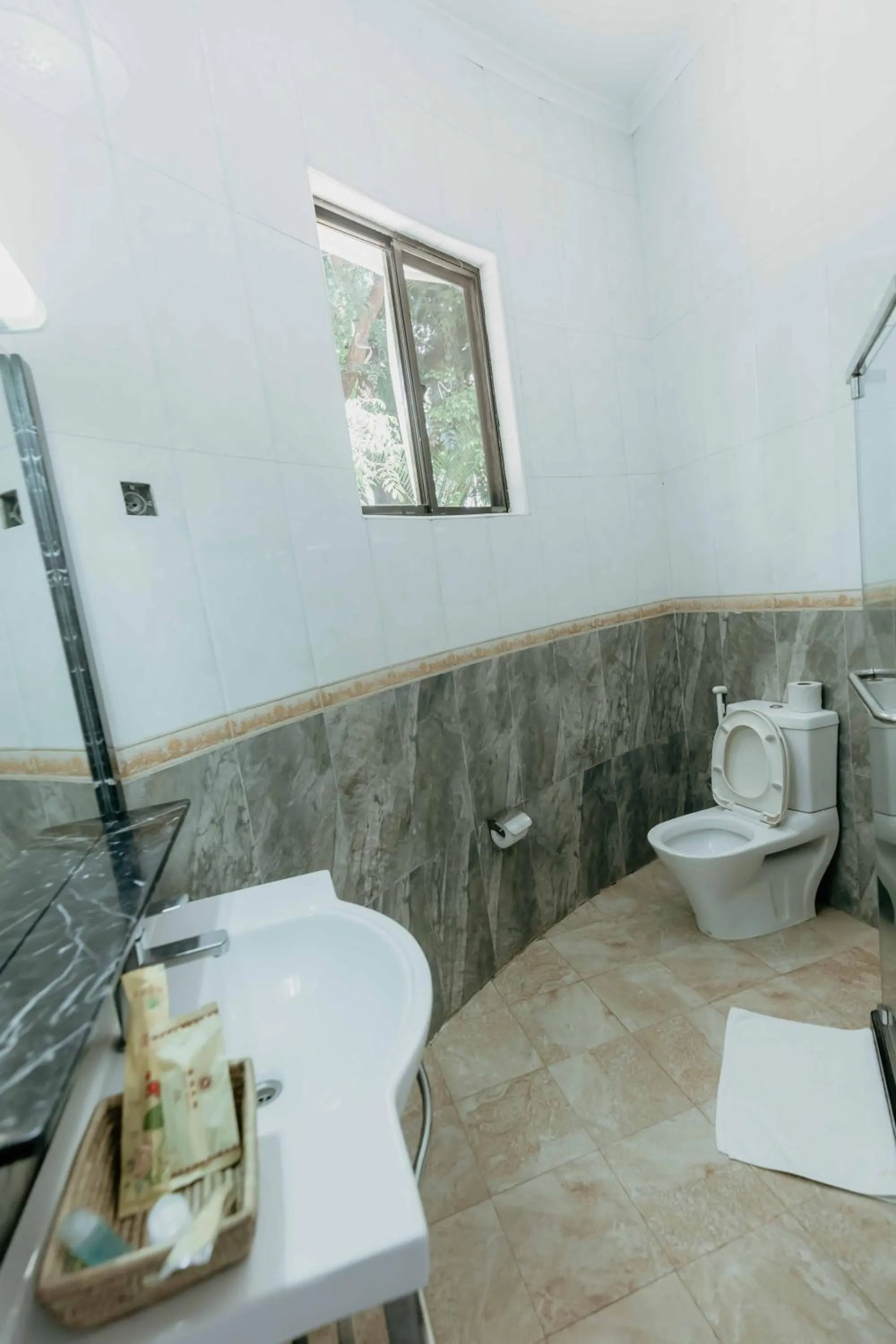 Bathroom in Panama Garden Resort