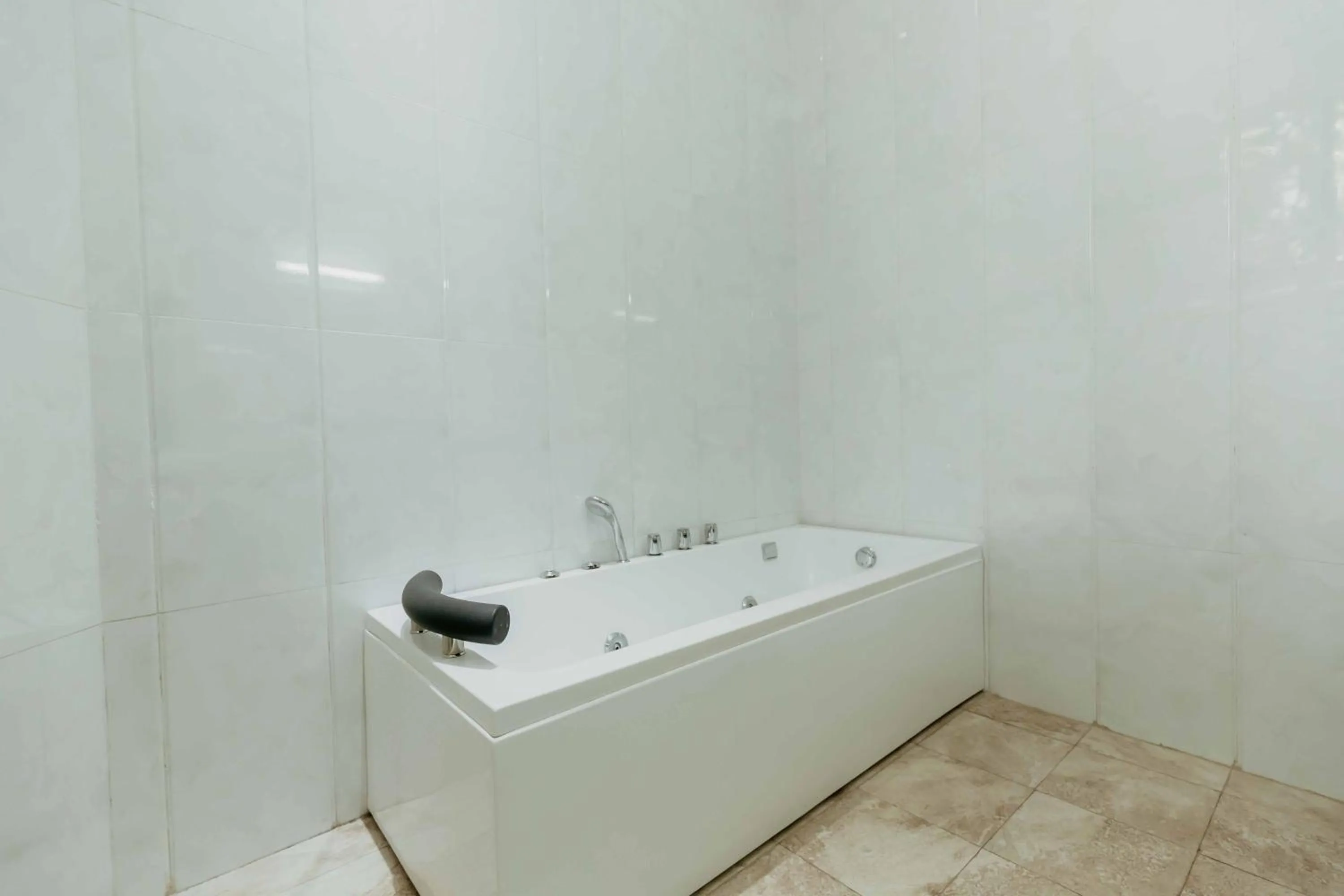 Bath in Panama Garden Resort