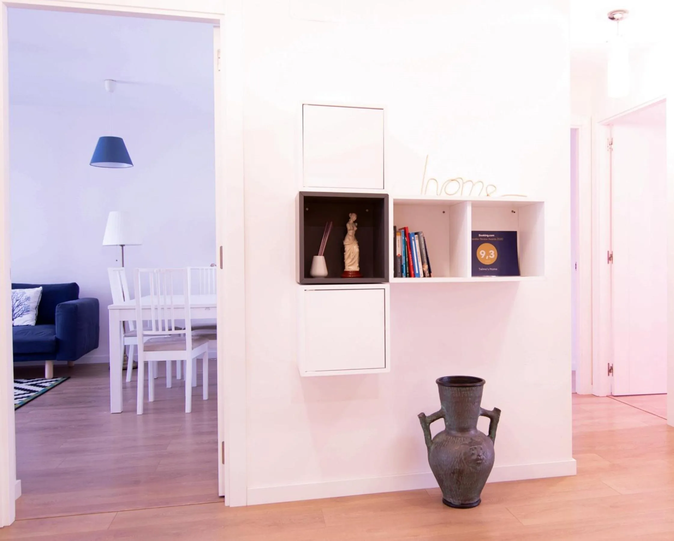 Library in Telmo's Home con PARKING -Sirimiri Apartments-