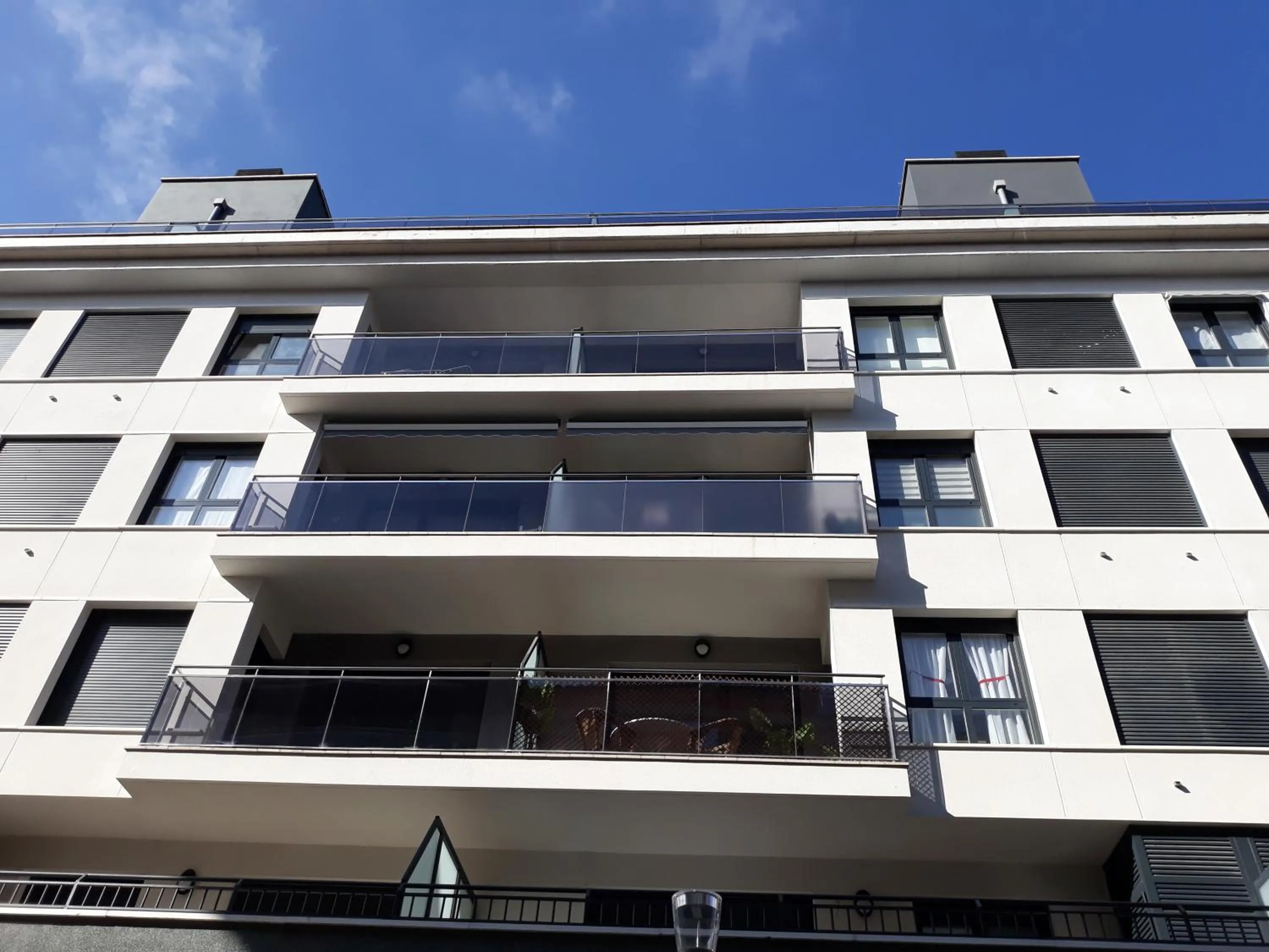 Property building in Telmo's Home con PARKING -Sirimiri Apartments-