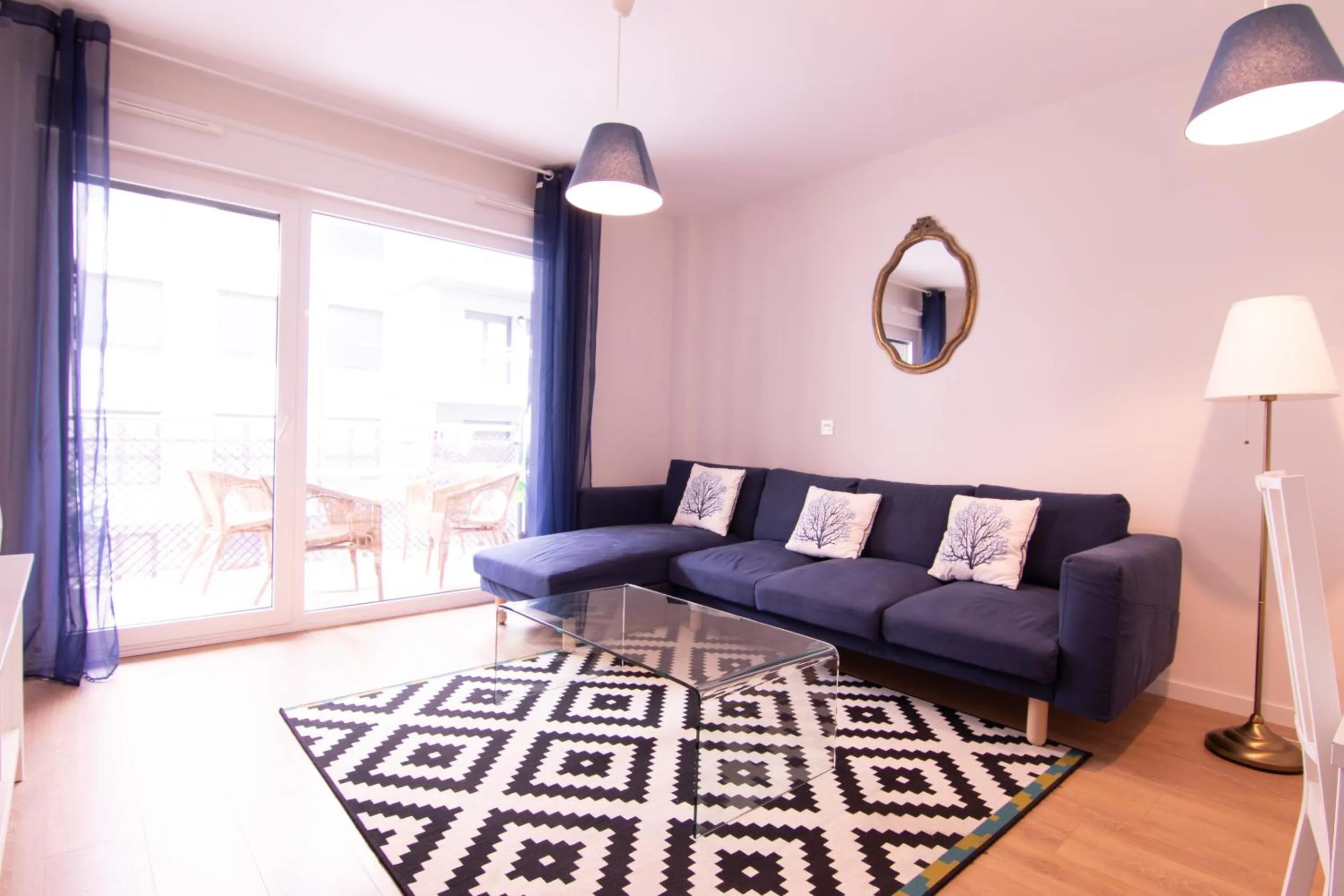 Living room in Telmo's Home con PARKING -Sirimiri Apartments-
