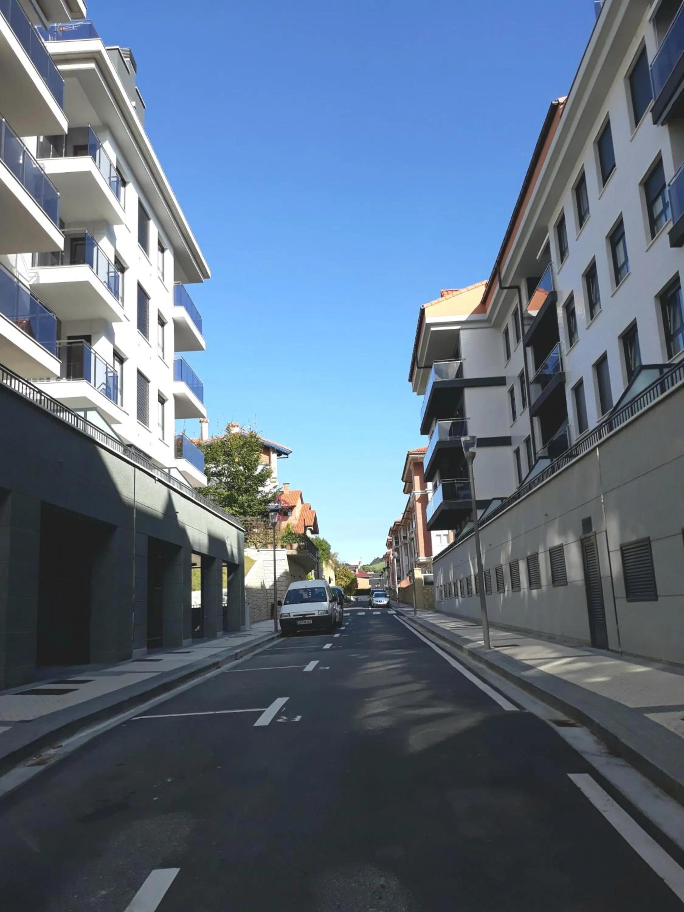 Property building in Telmo's Home con PARKING -Sirimiri Apartments-