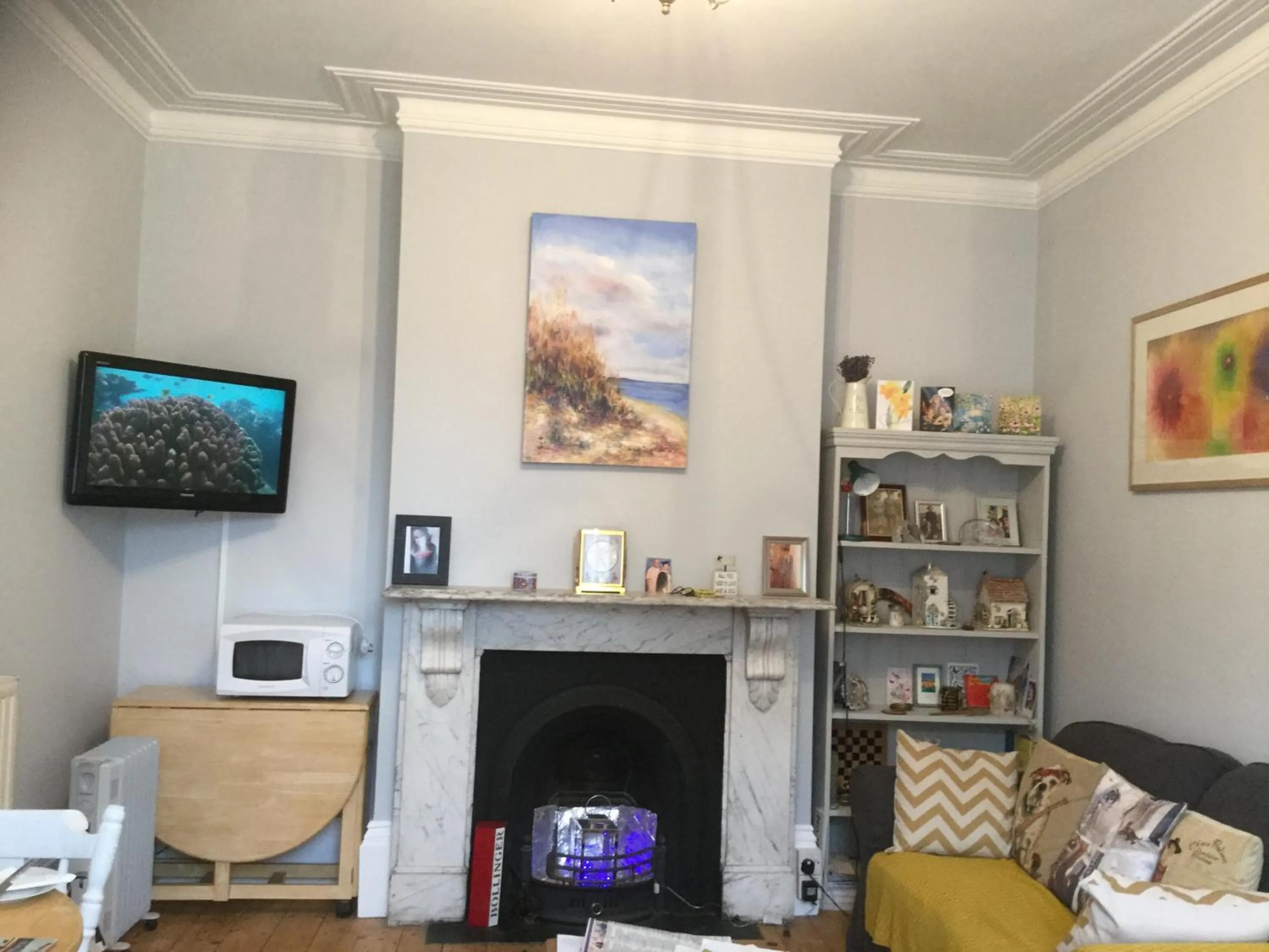 Living room in Cliftonville House