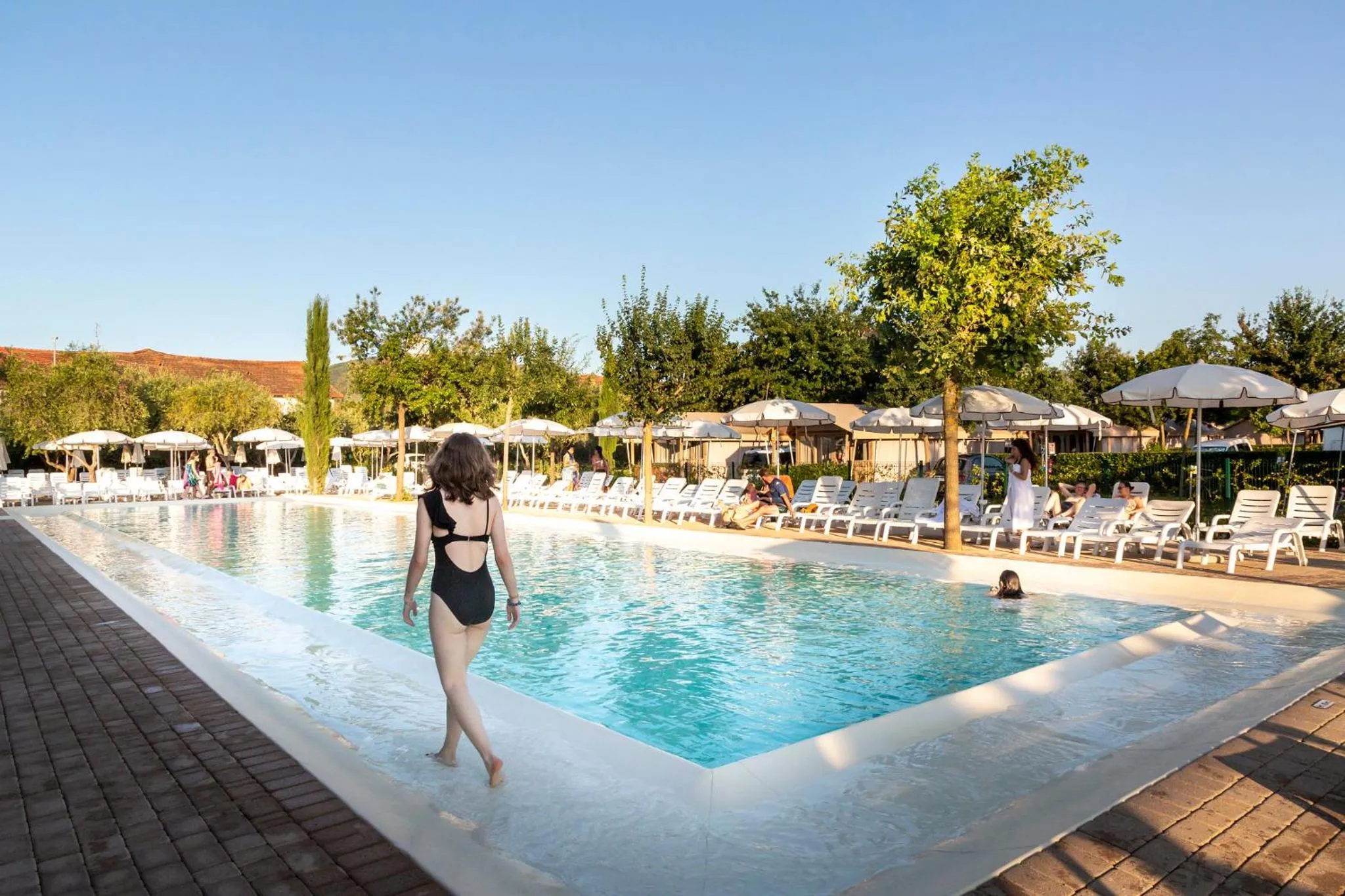 Swimming pool in hu Firenze Camping in Town