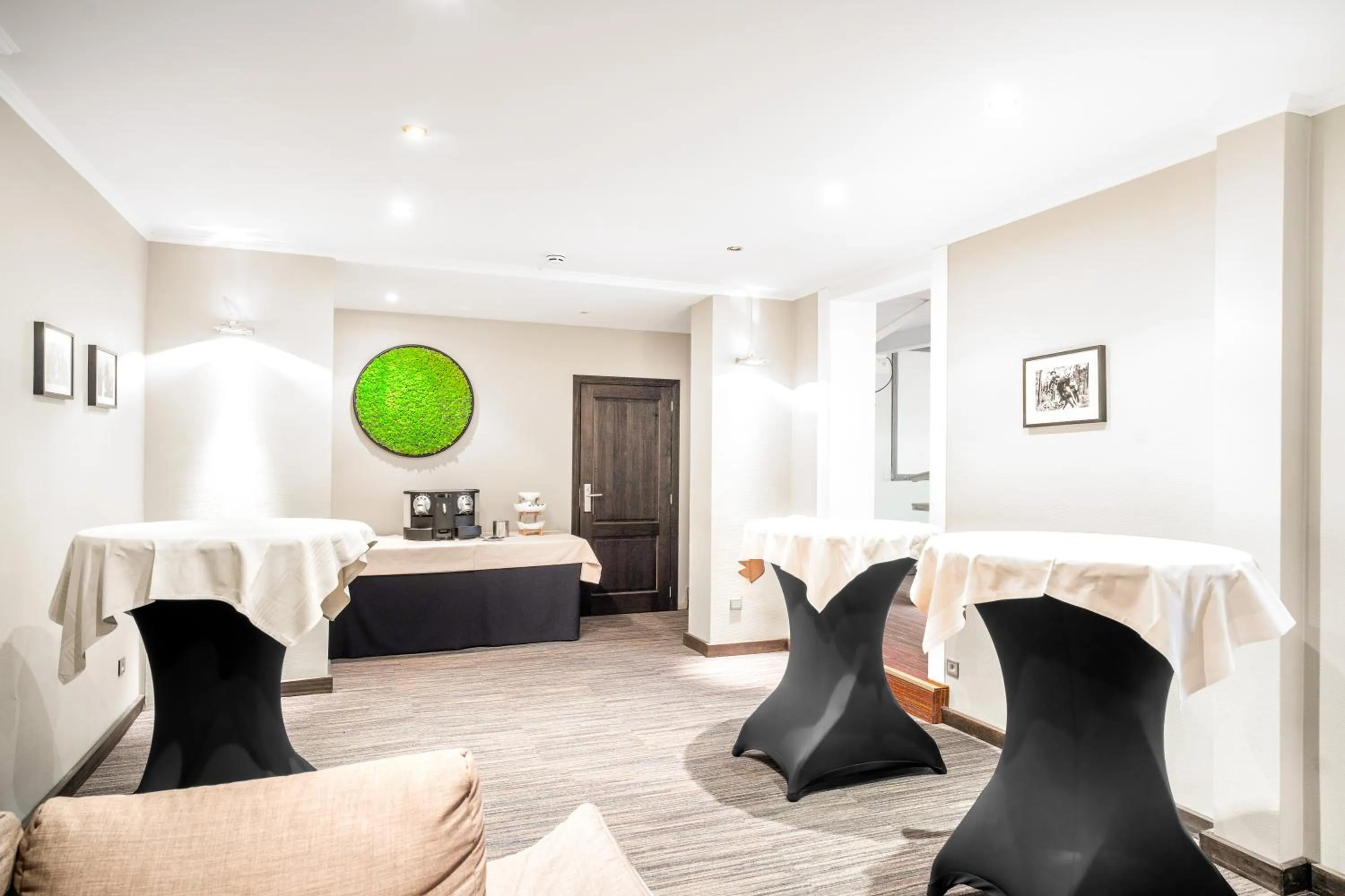 Banquet/Function facilities in Marivaux Hotel