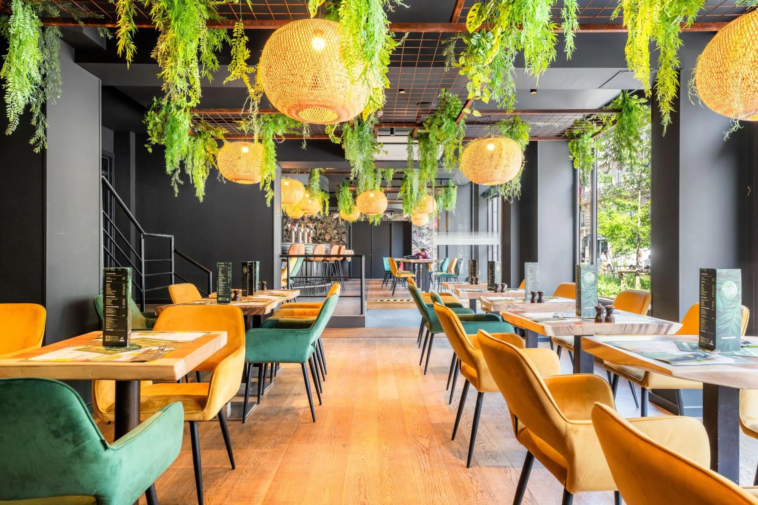 Restaurant/places to eat in Marivaux Hotel