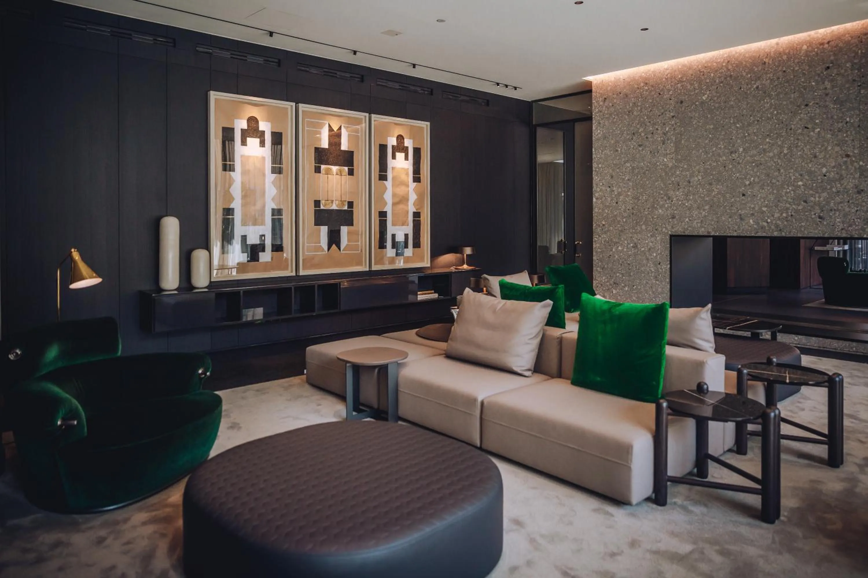 Lobby or reception in Hotel VIU Milan, a Member of Design Hotels