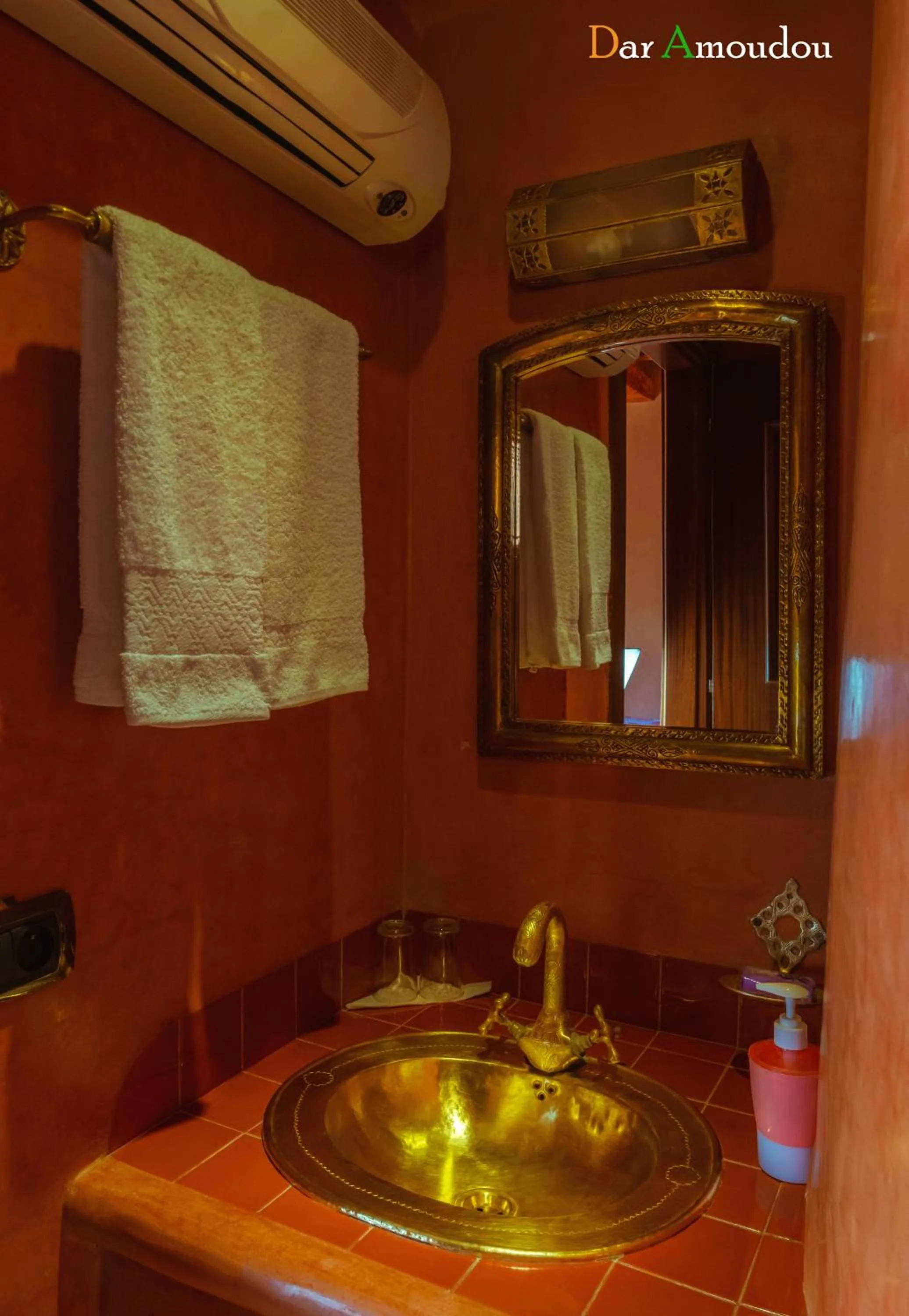 Bathroom in Dar Amoudou