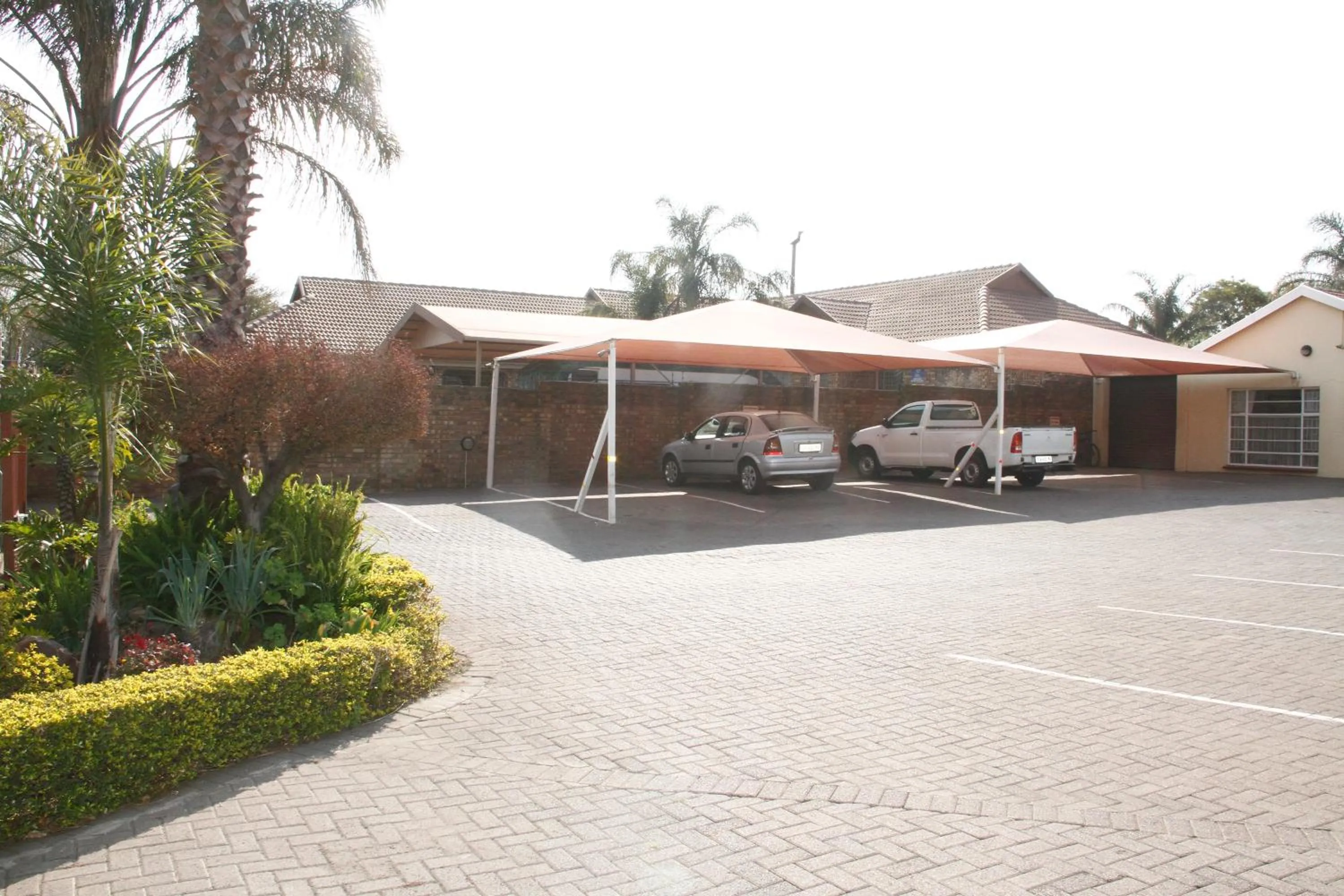 Parking in Kalahari Guest House