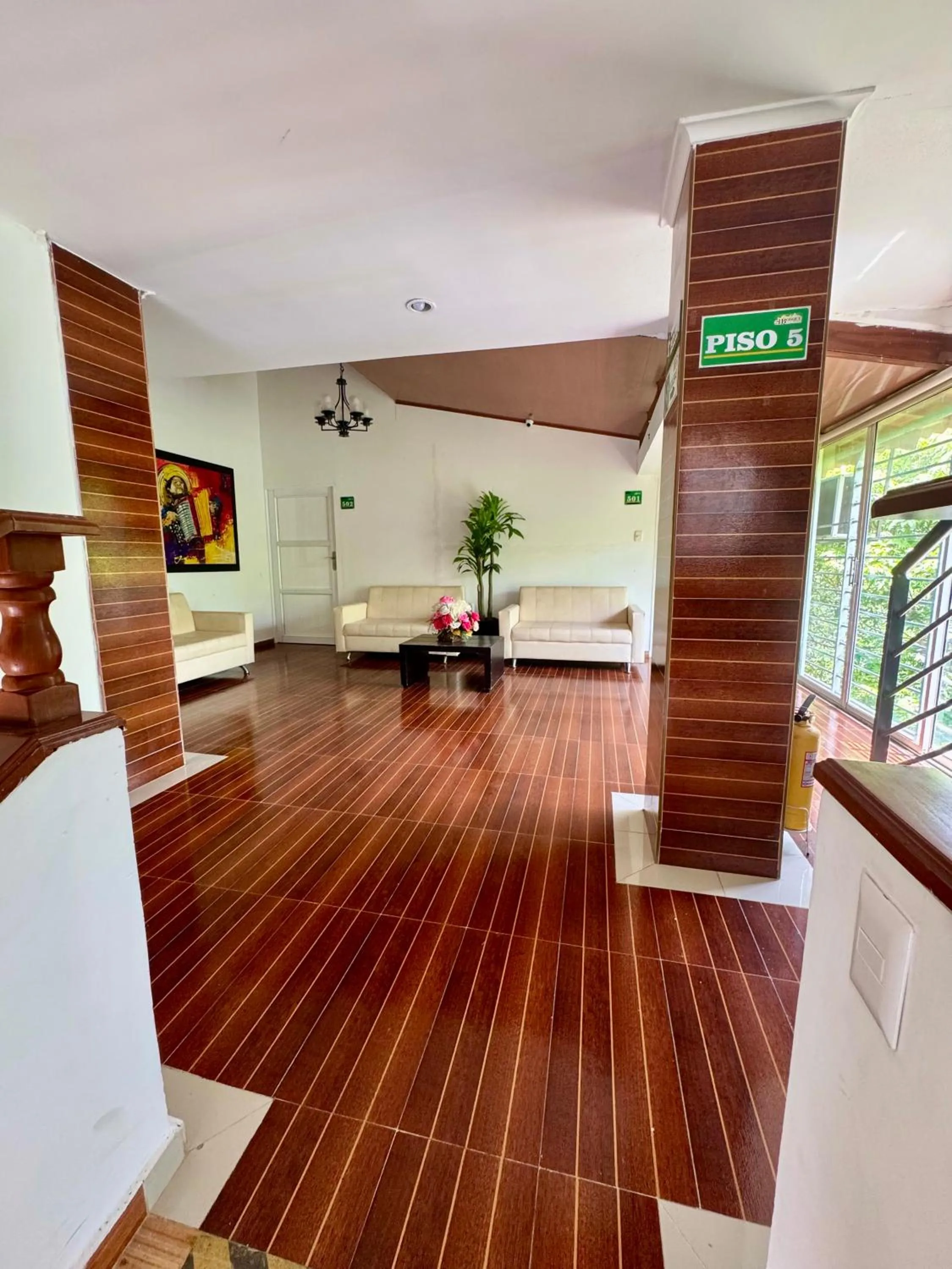 Seating area in Hotel El Bosque Valledupar