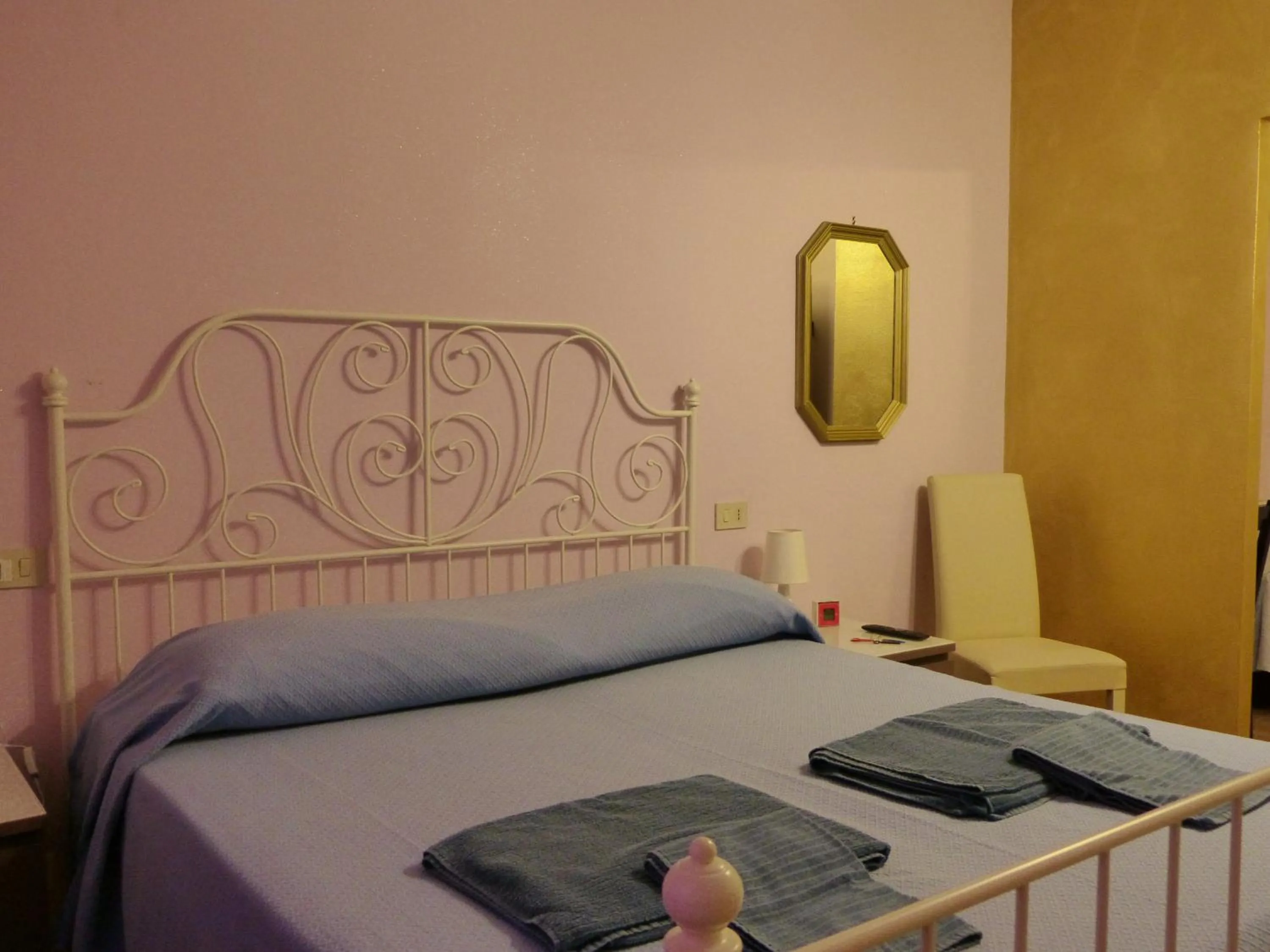 Bedroom, Bed in Elisir b&b