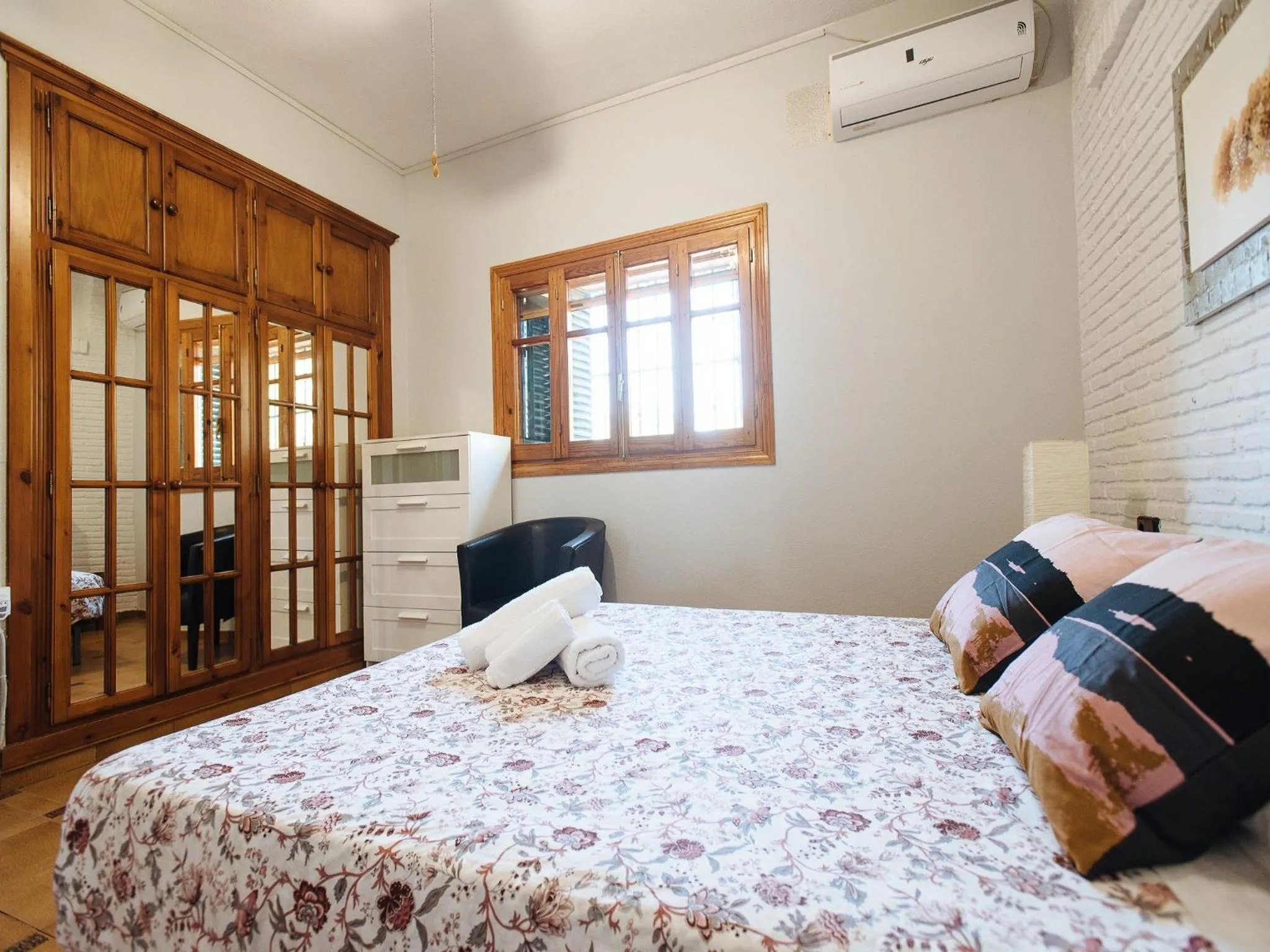 Bed in Divi Apartments Villa Reyes