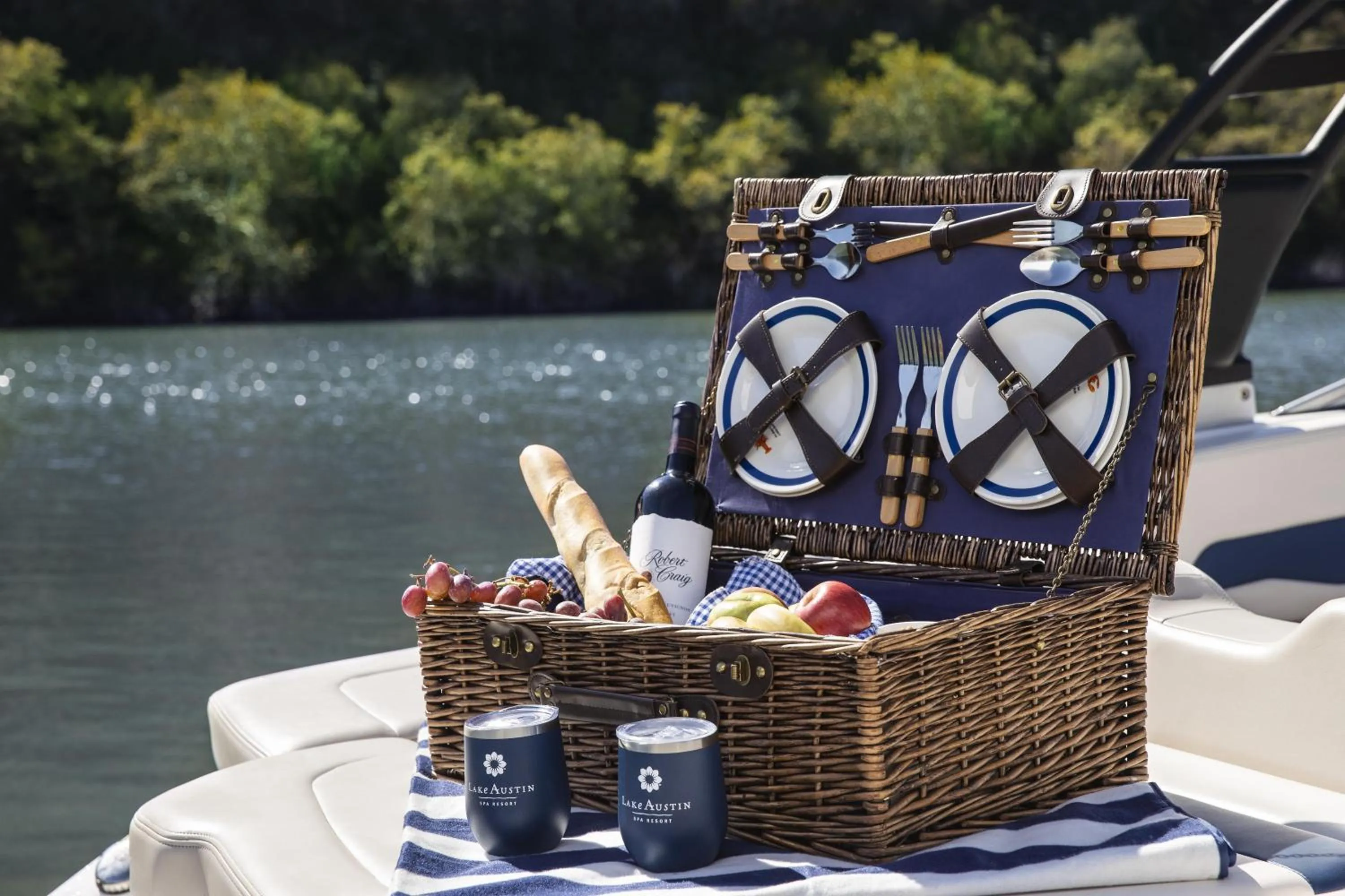 Property building in Lake Austin Spa Resort - All Inclusive